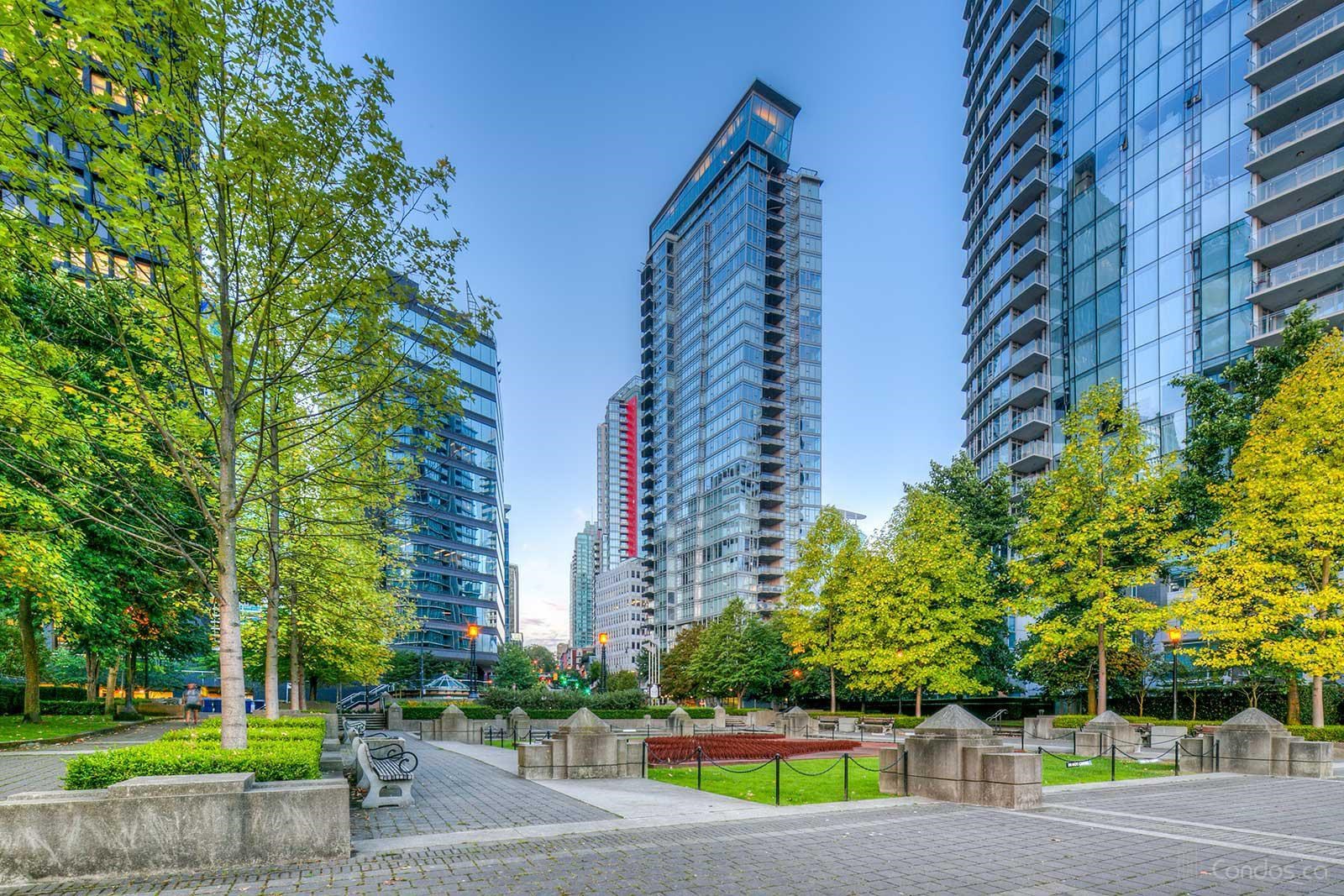 1205 West Hastings Street #1702, Vancouver, BC V6E 4T7
