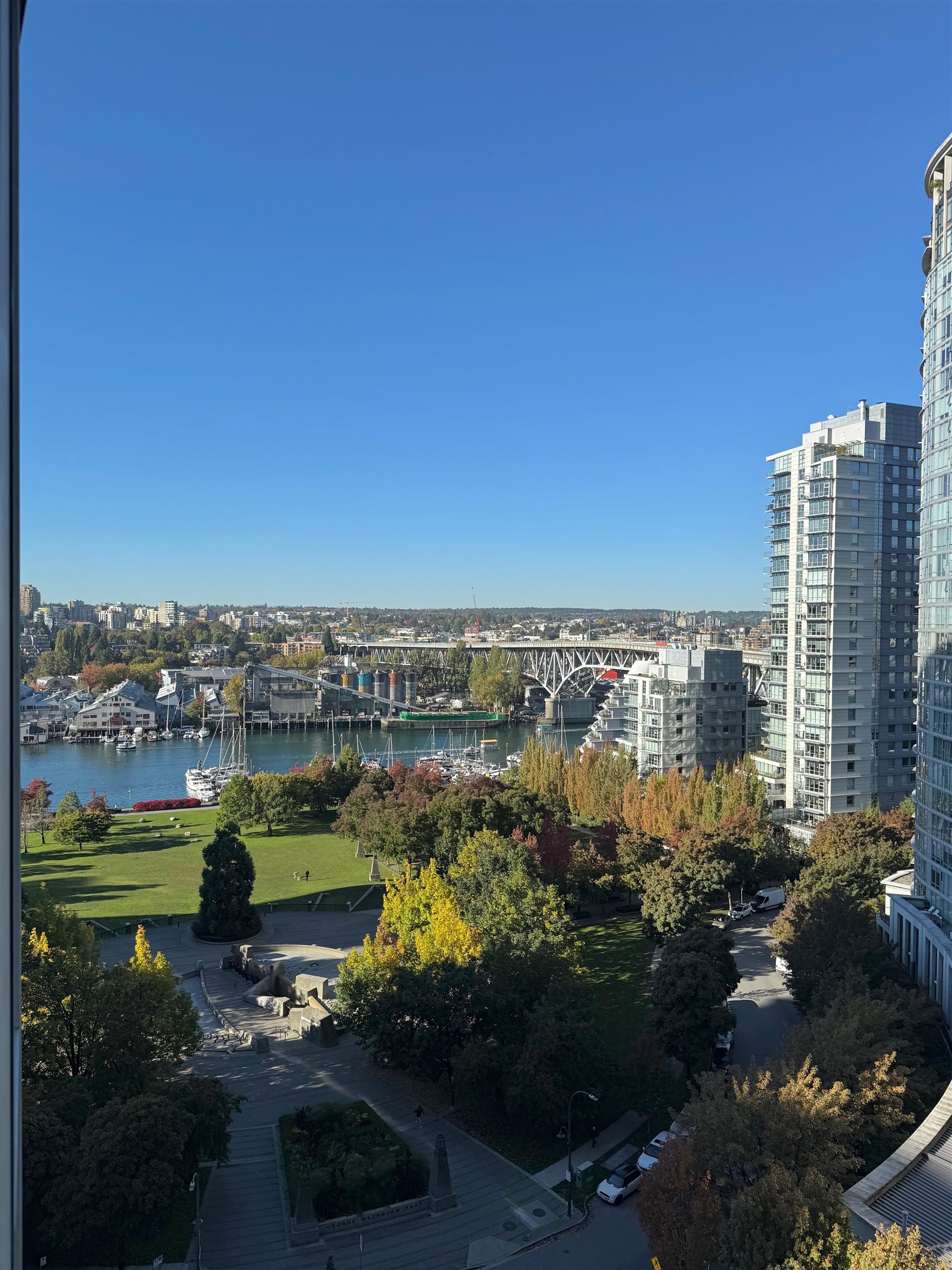 1438 Richards Street #1705, Vancouver, BC V6Z 3B8