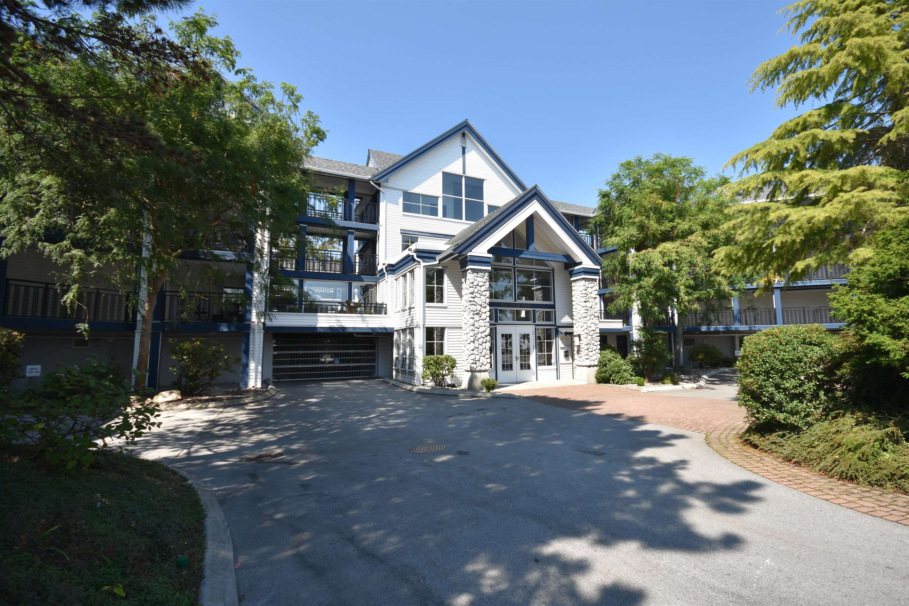 4955 River Road #302, Delta, BC V4K 4V9