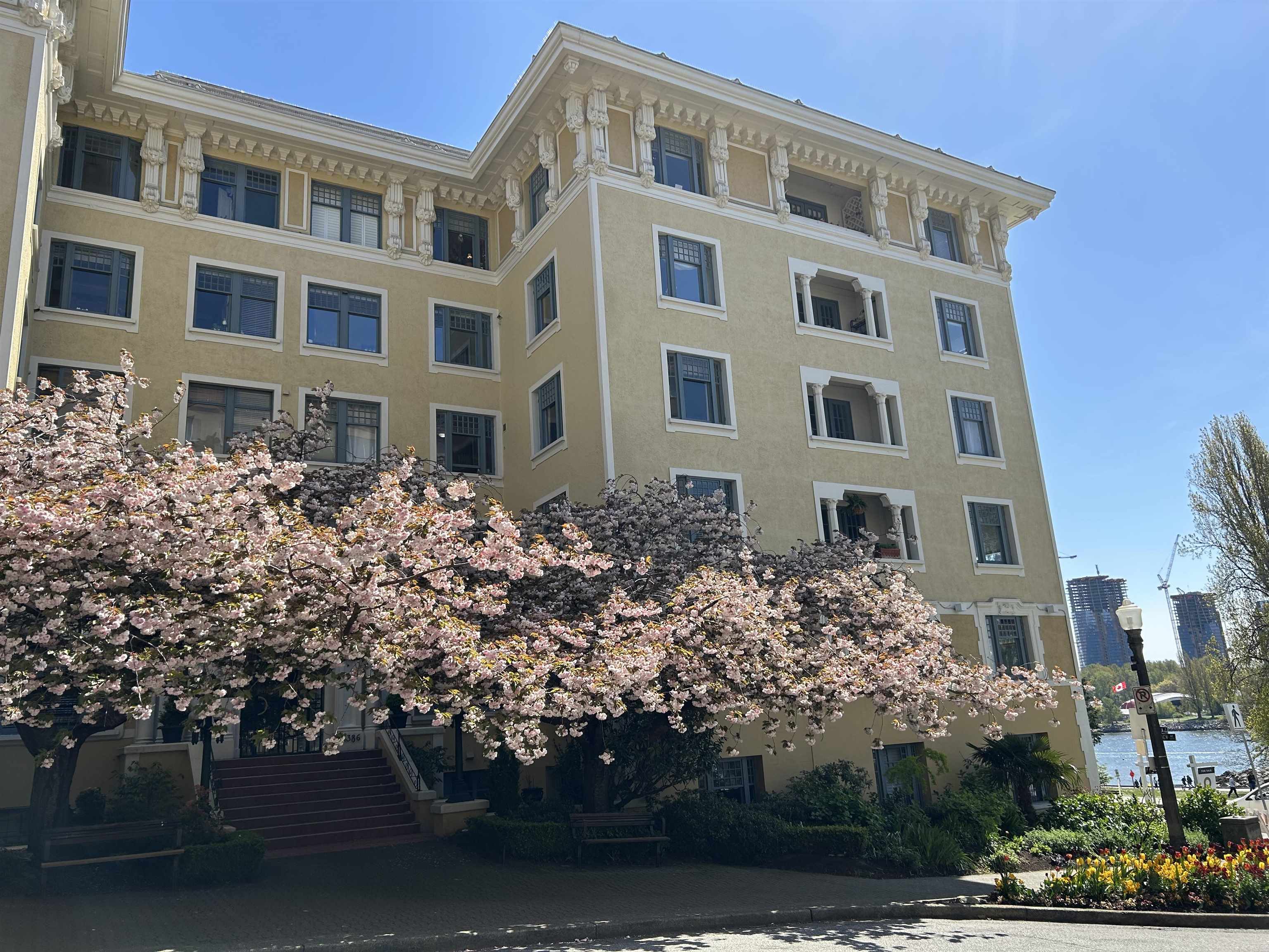 1386 Nicola Street #50, Vancouver, BC V6G 2G2