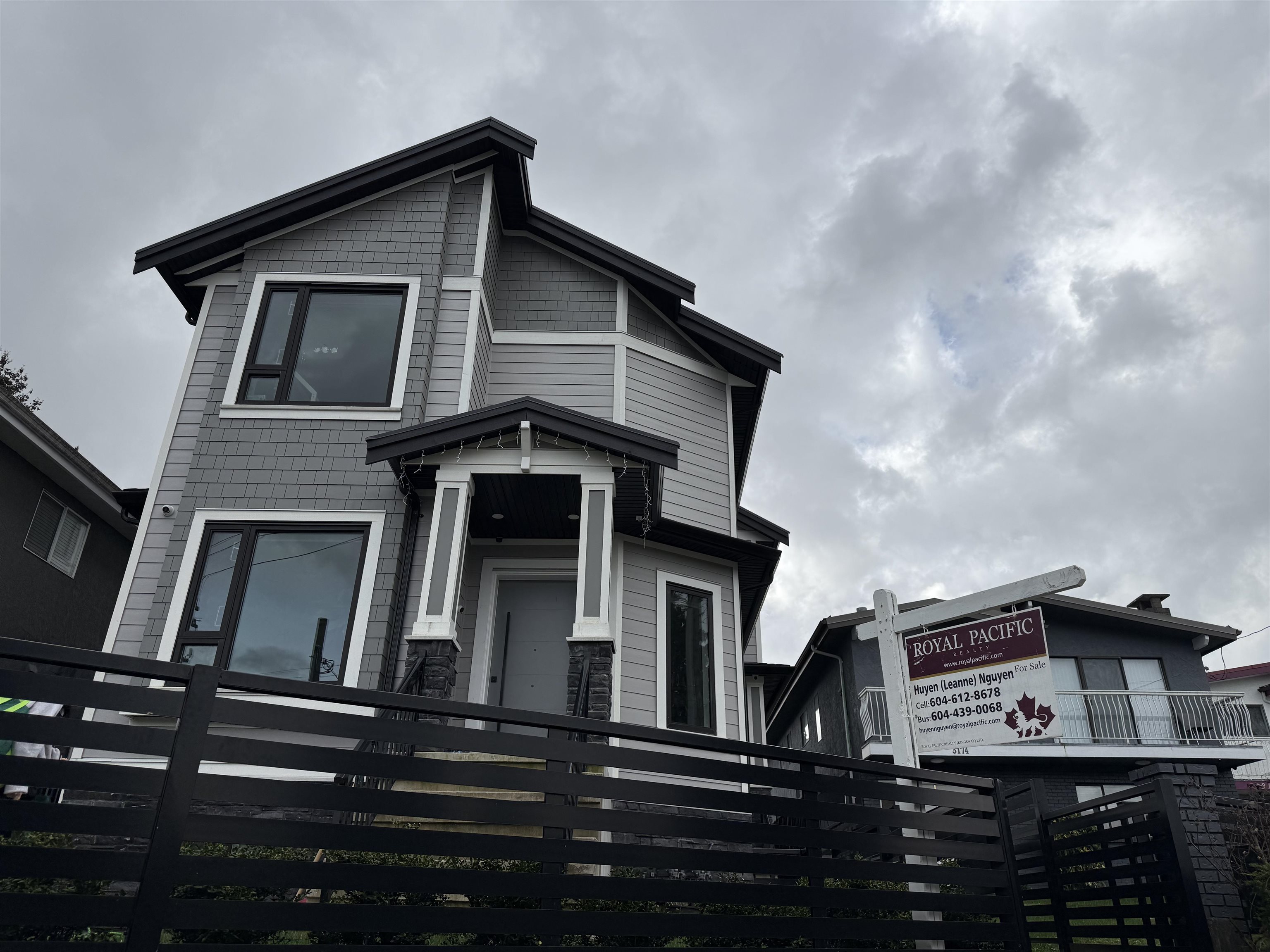 3176 East 29th Avenue, Vancouver, BC V5R 1W2