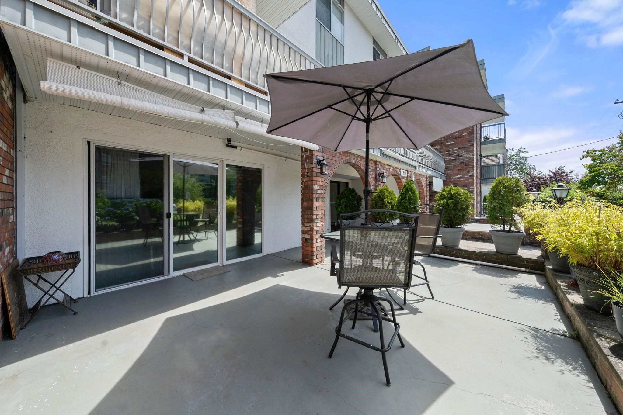 1520 Blackwood Street #101, White Rock, BC V4B 3V4