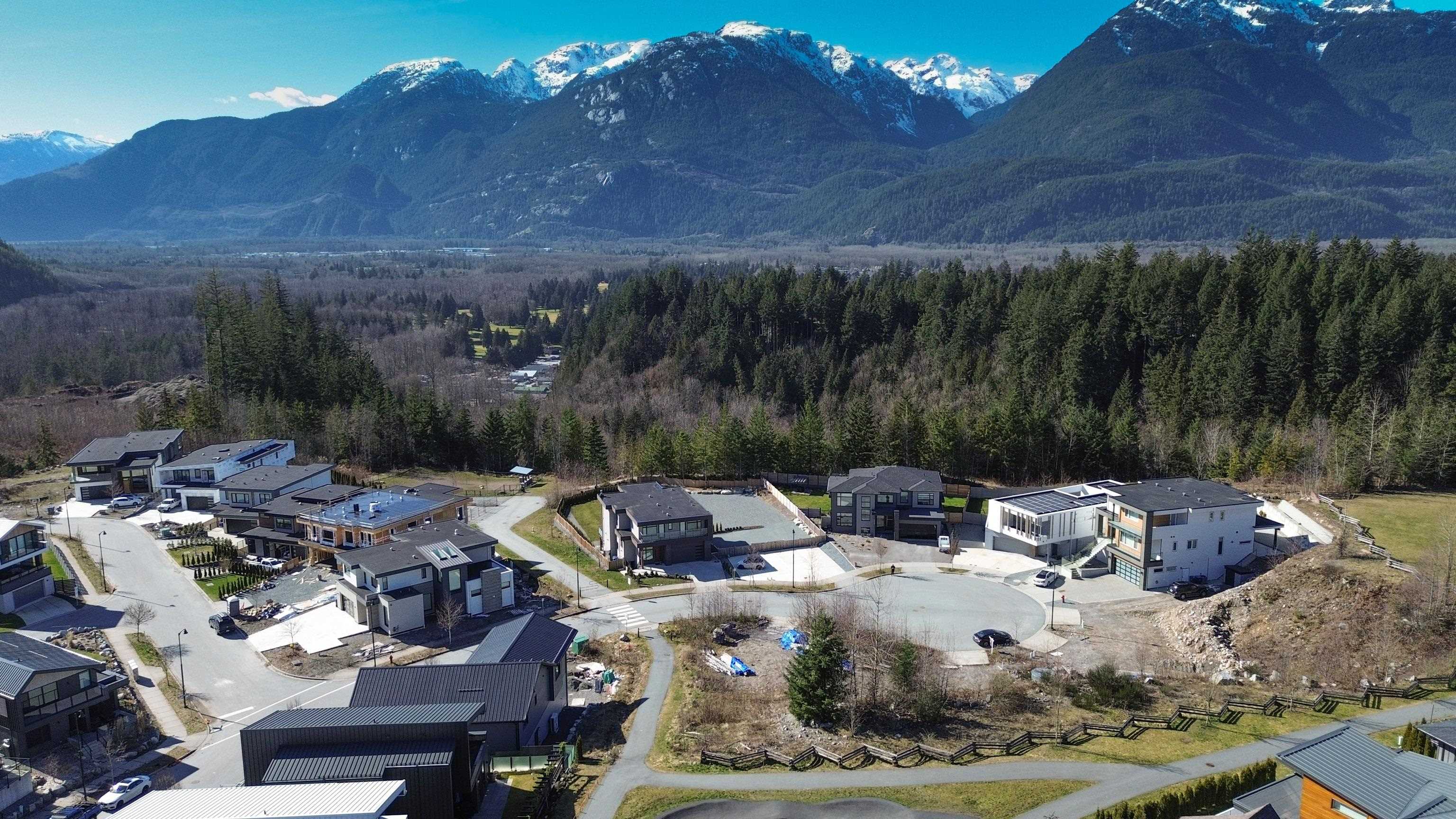 2917 Snowberry Place, Squamish, BC V8B 1B3