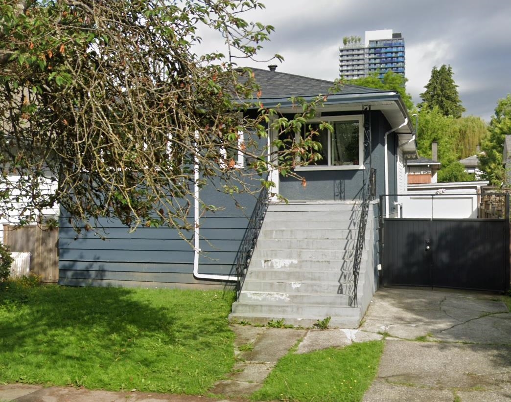 5249 Hoy Street, Vancouver, BC V5R 4N9
