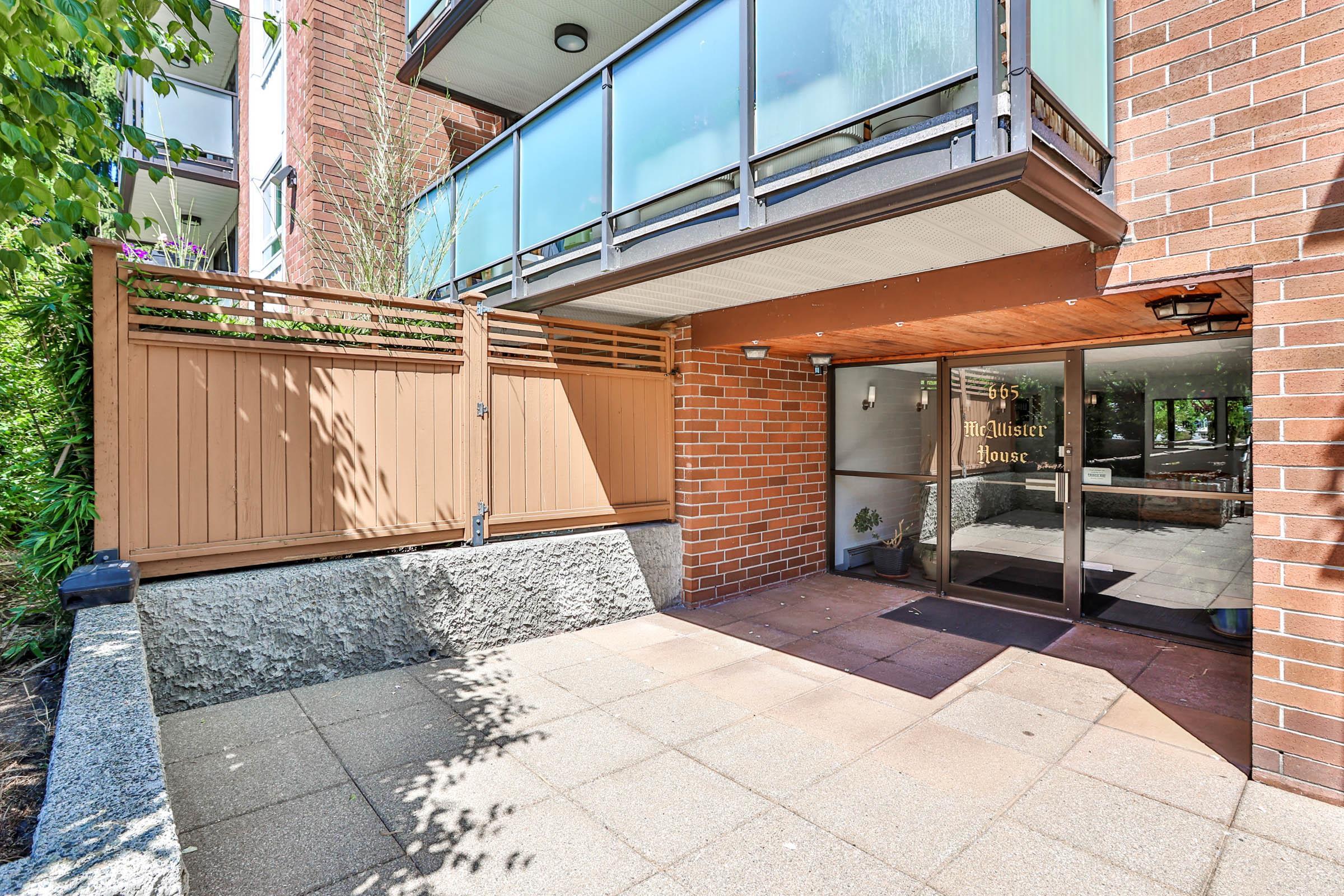 665 East 6th Avenue #205, Vancouver, BC V5T 4J3