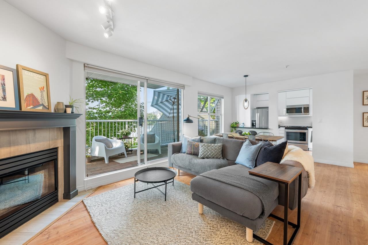 135 11th Street #101, New Westminster, BC V3M 4C7