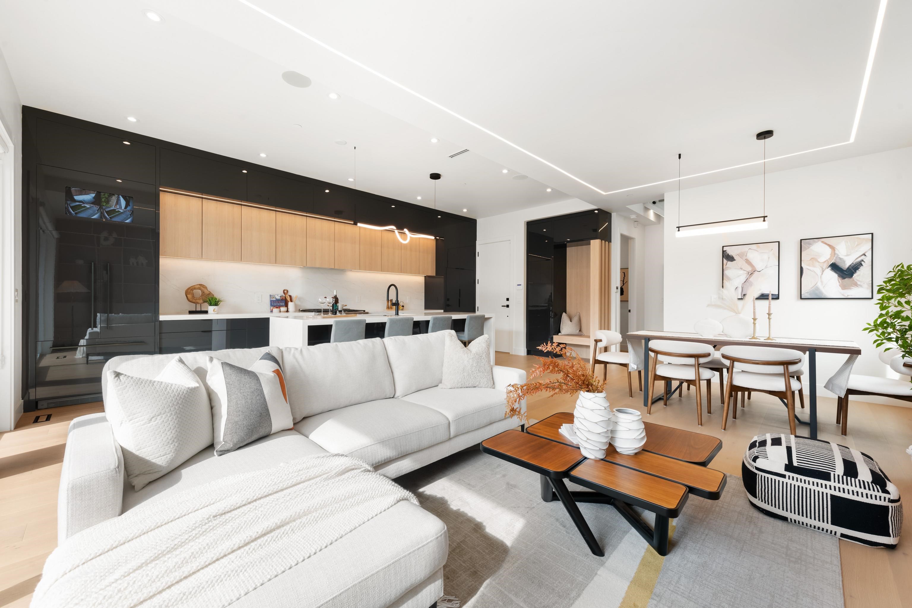 3232 West 38th Avenue #2, Vancouver, BC V6N 2X6