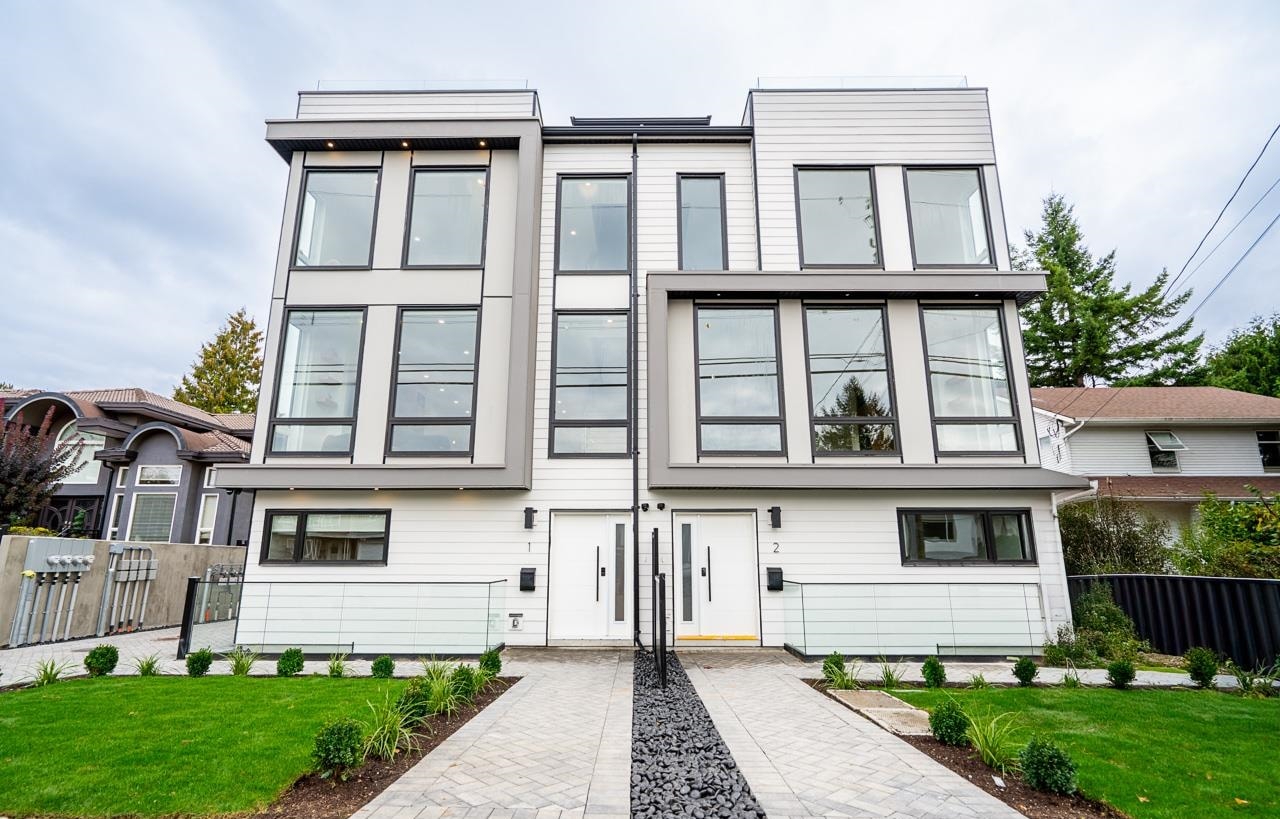 1536 Duthie Avenue #3, Burnaby, BC V5A 2R6