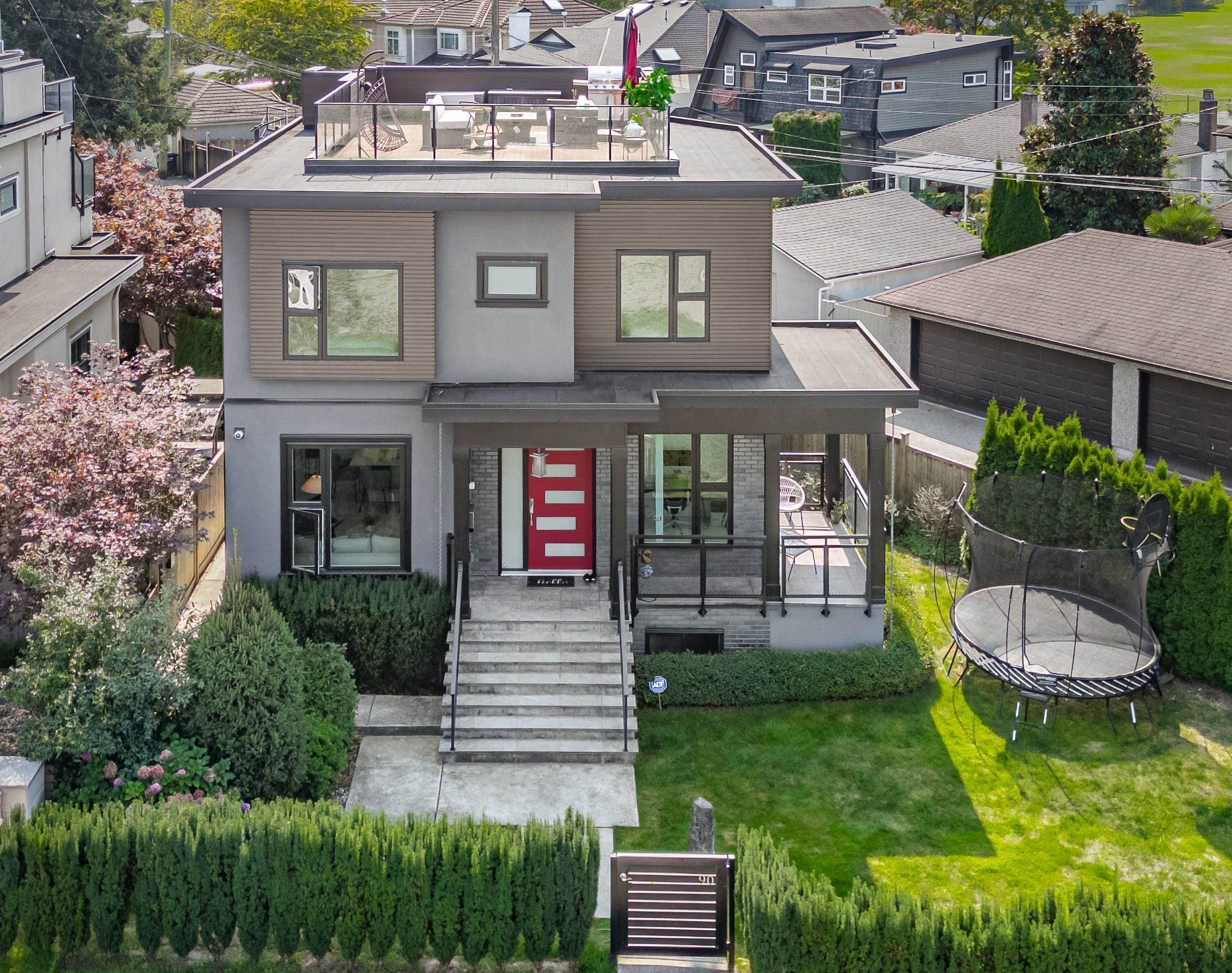 90 West 27th Avenue, Vancouver, BC V5Y 2K3