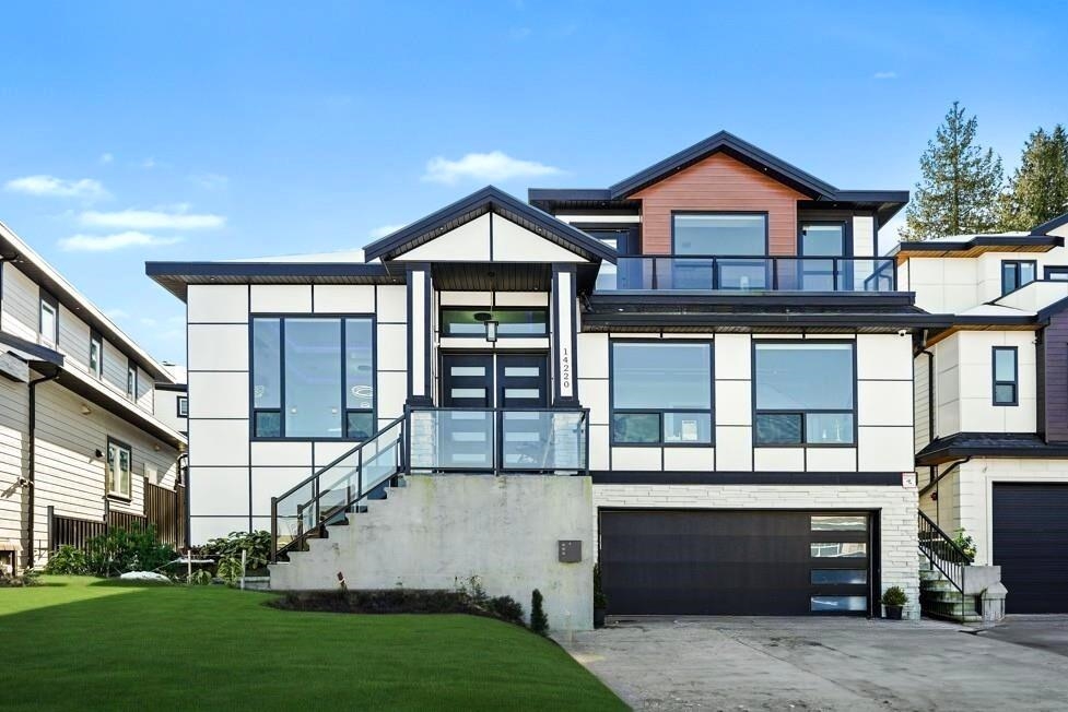 114 Avenue, Surrey, BC V3R 5H3