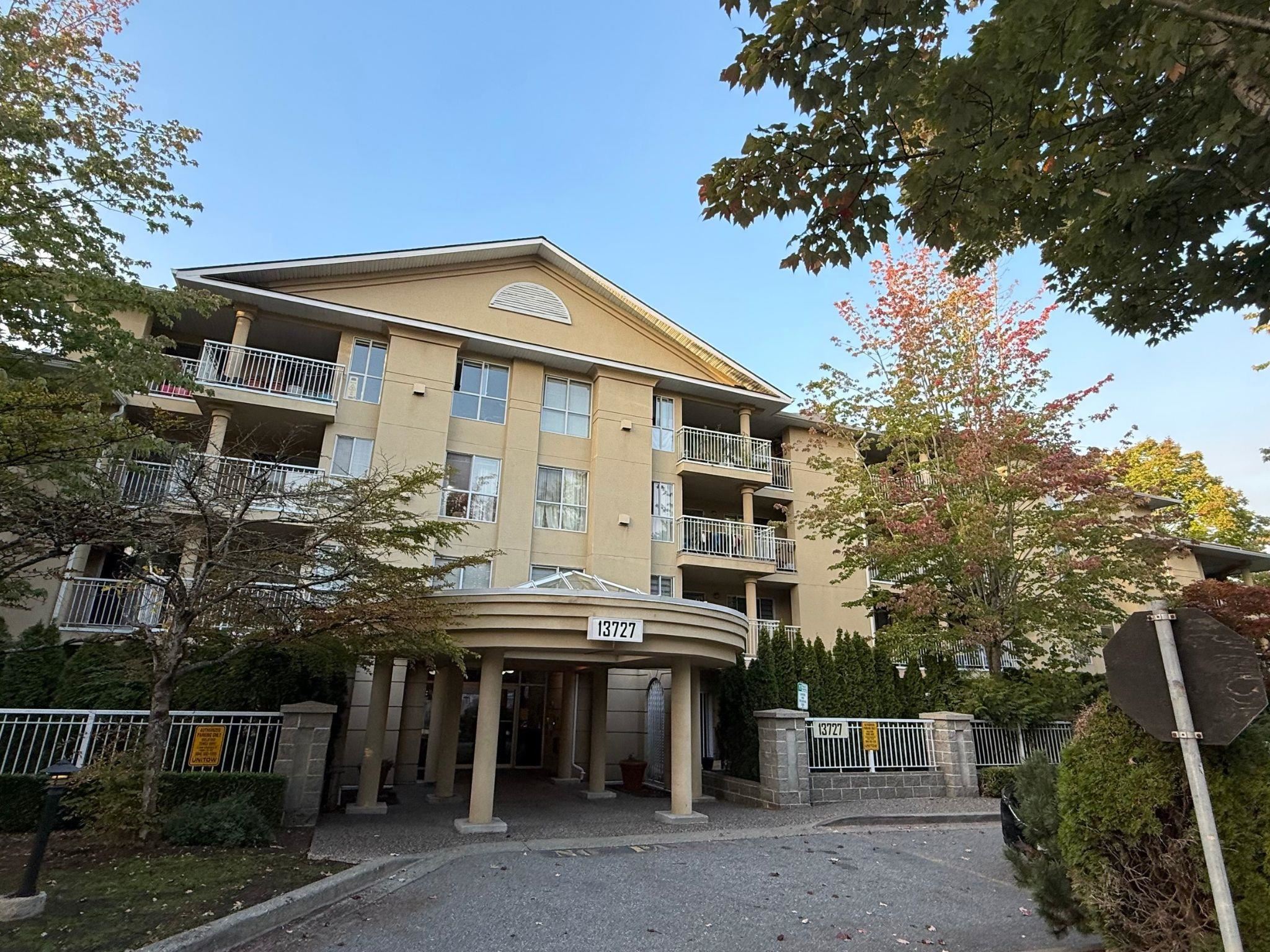 13727 74 Avenue #213, Surrey, BC V3W 0M7