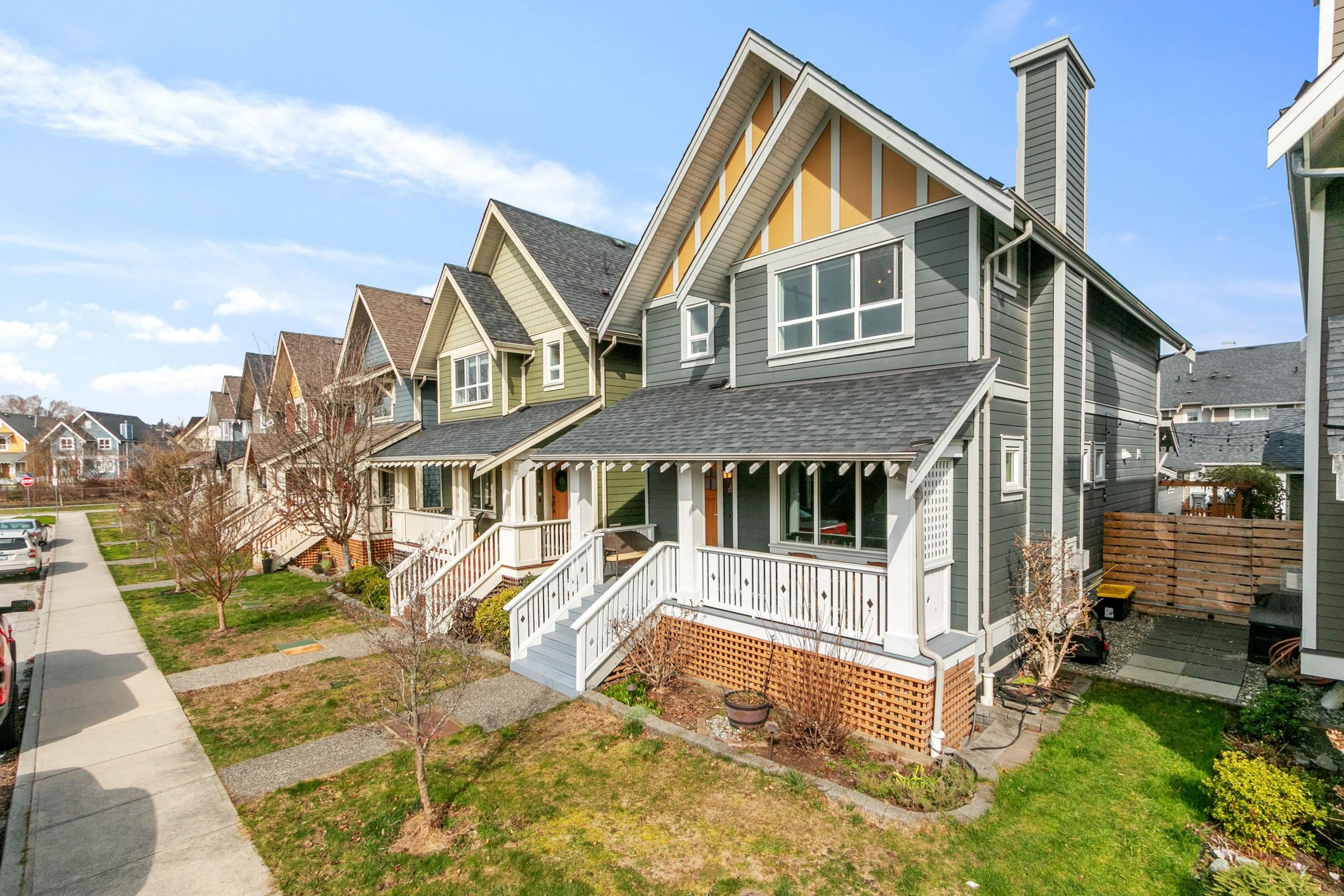 251 Jensen Street, New Westminster, BC V3M 0E7