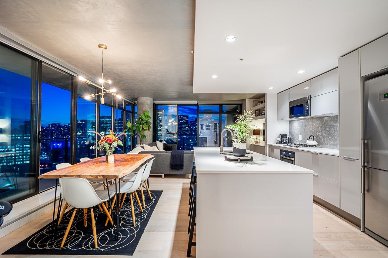 108 West Cordova Street #2305, Vancouver, BC V6B 0G5