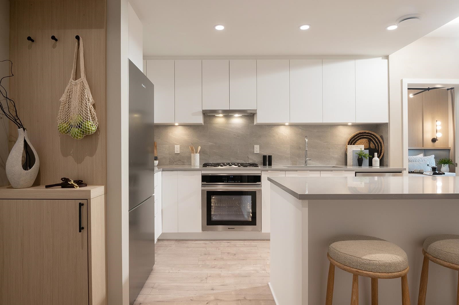 625 Cottonwood Ave #103, Coquitlam, BC V3J 0S6