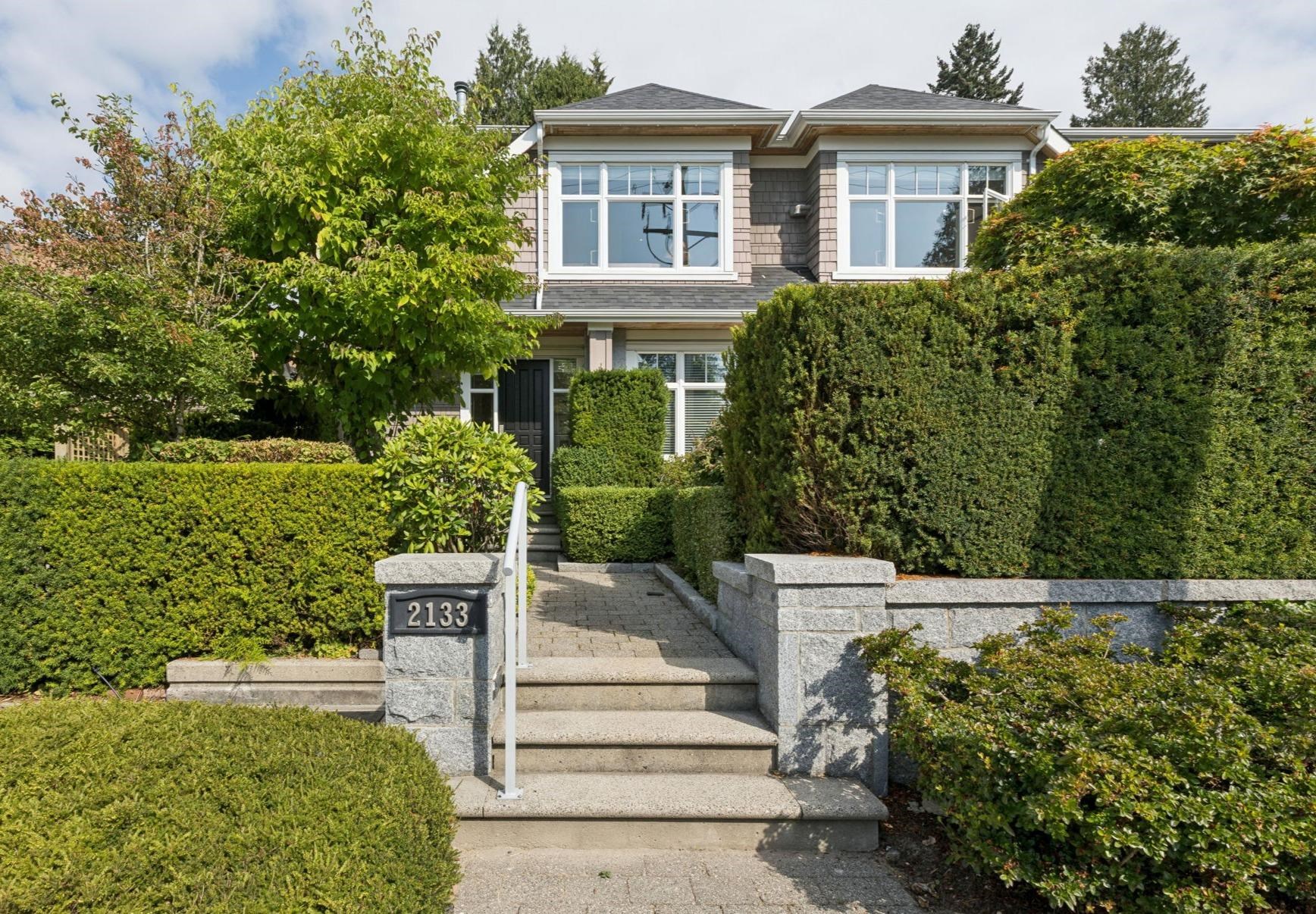 2133 Gordon Avenue, West Vancouver, BC V7V 1W1