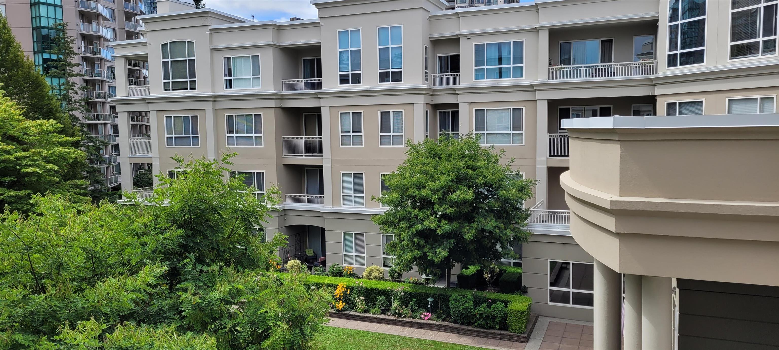 3098 Guildford Way #320, Coquitlam, BC V3B 7W8