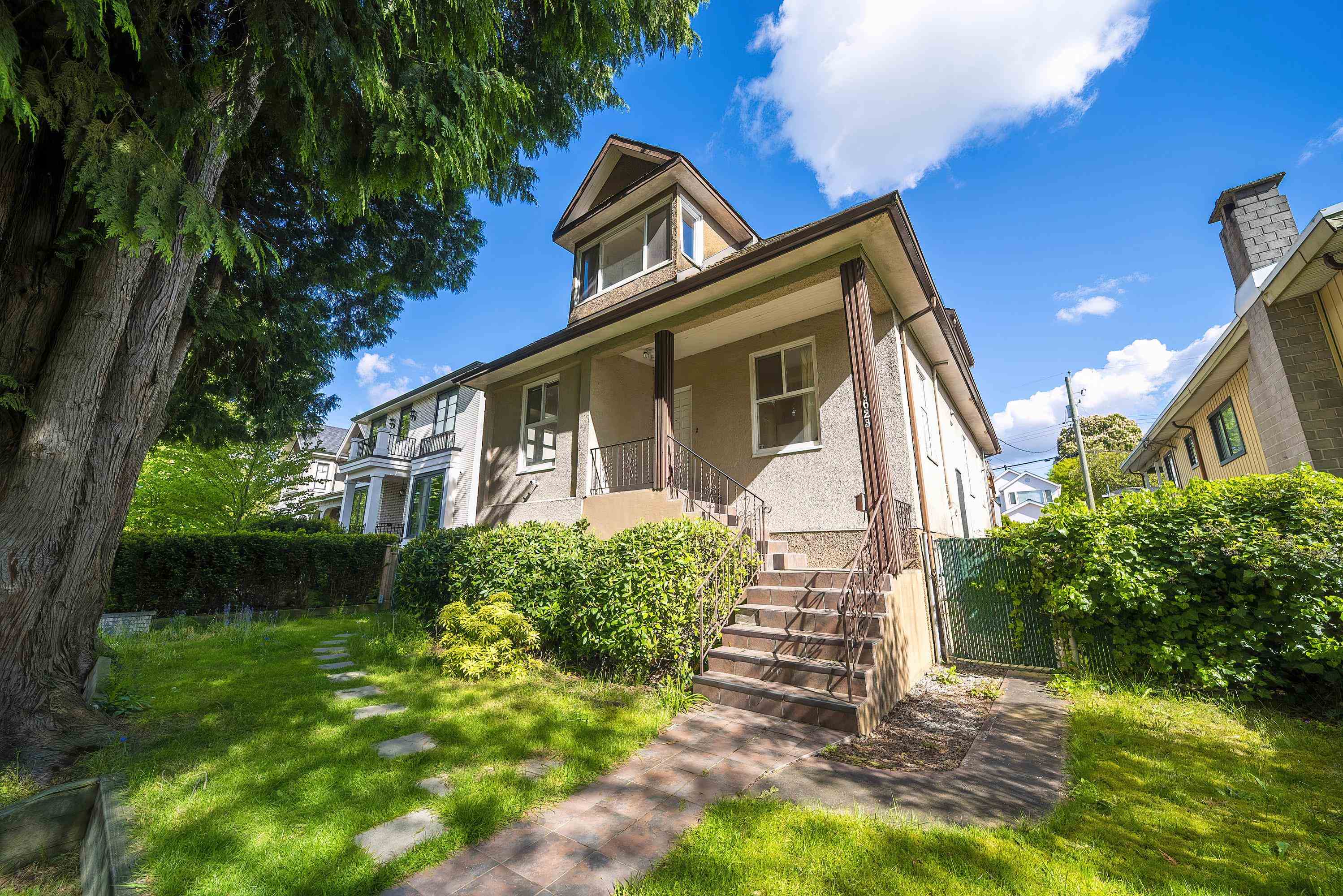 1623 West 66th Avenue, Vancouver, BC V6P 2S1