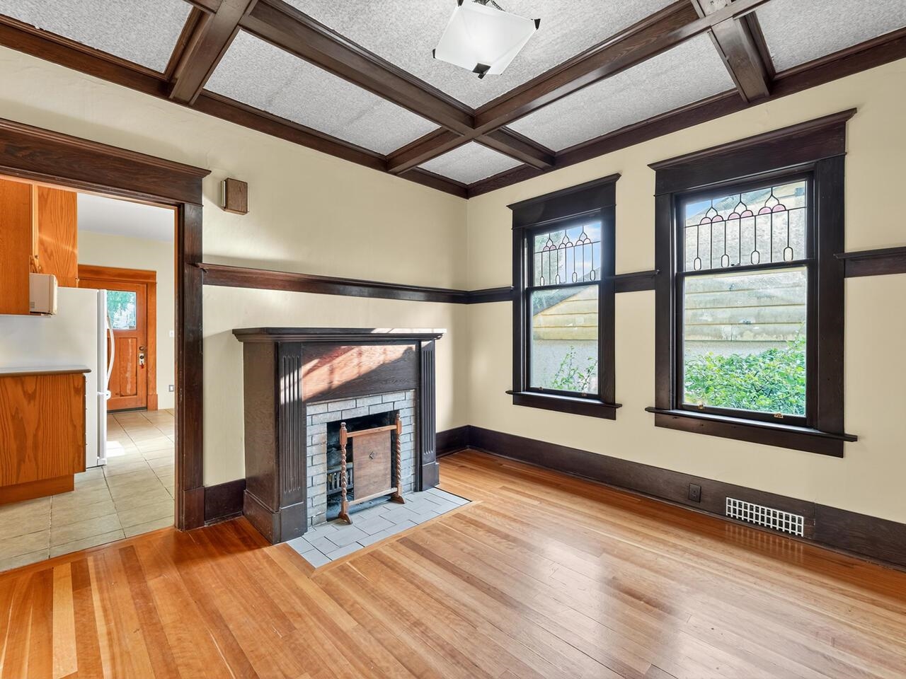 812 Dublin Street, New Westminster, BC V3M 2Y6