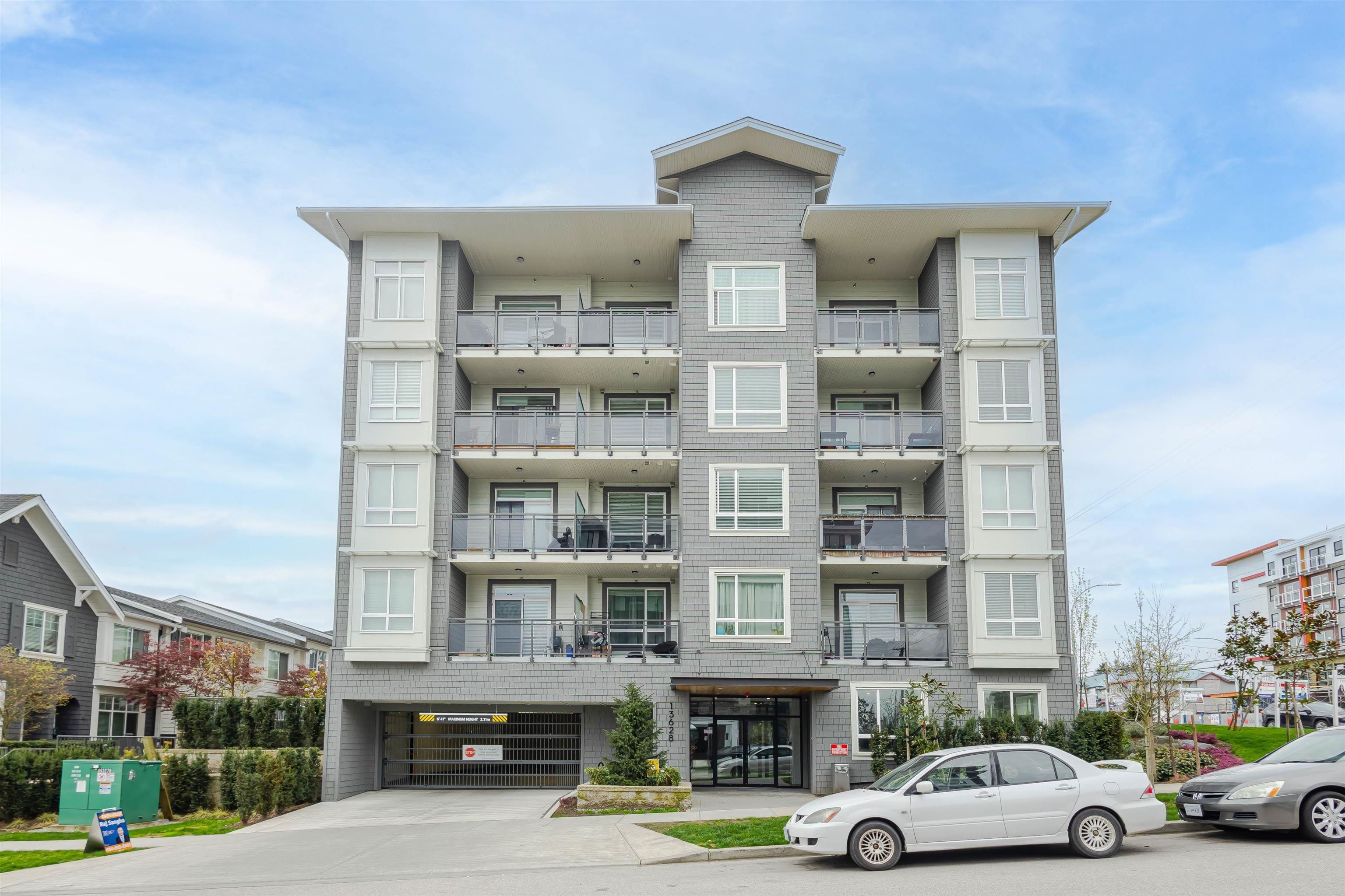 13628 81a Avenue #317, Surrey, BC V3W 3E2
