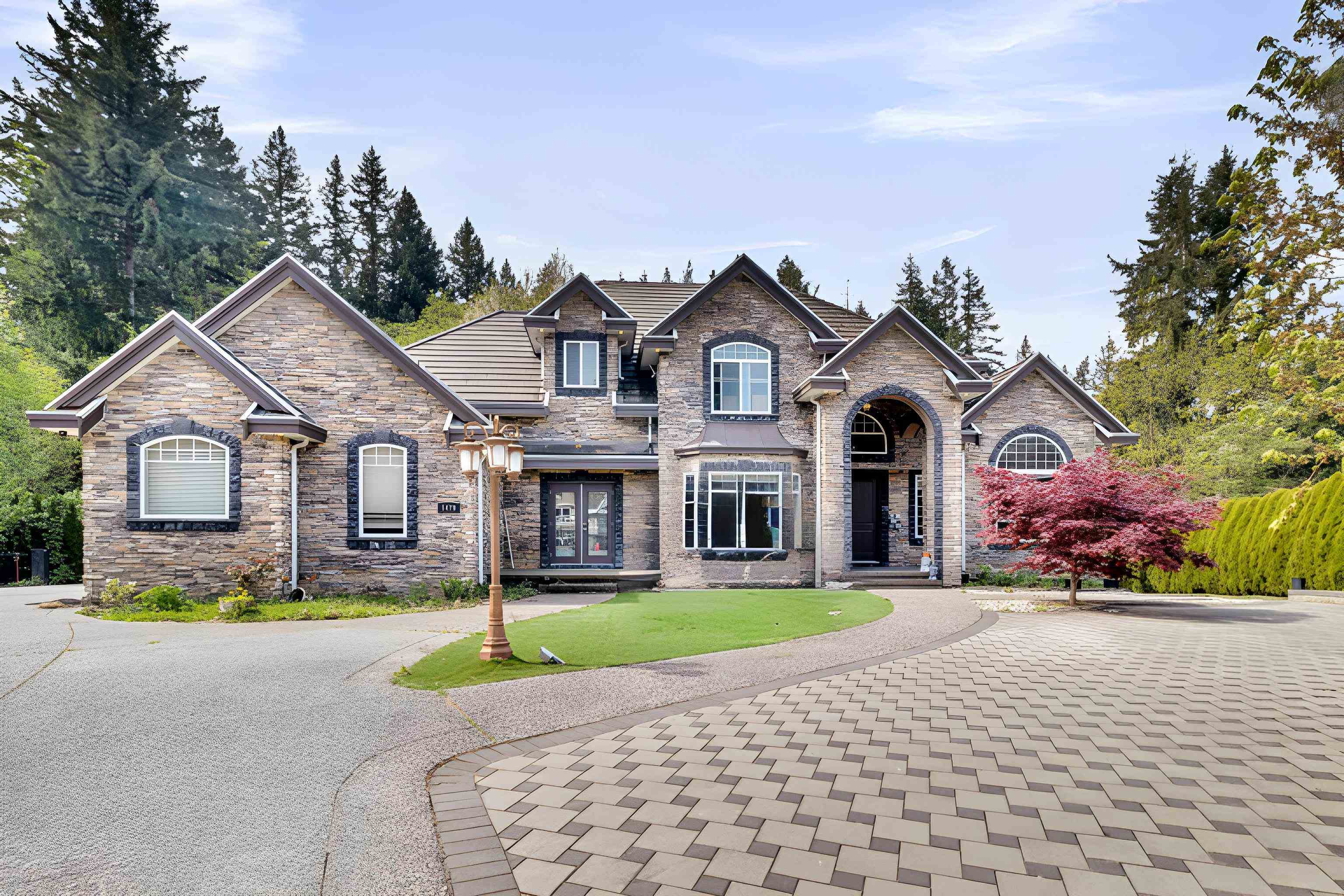124b Street, Surrey, BC V3X 3T1