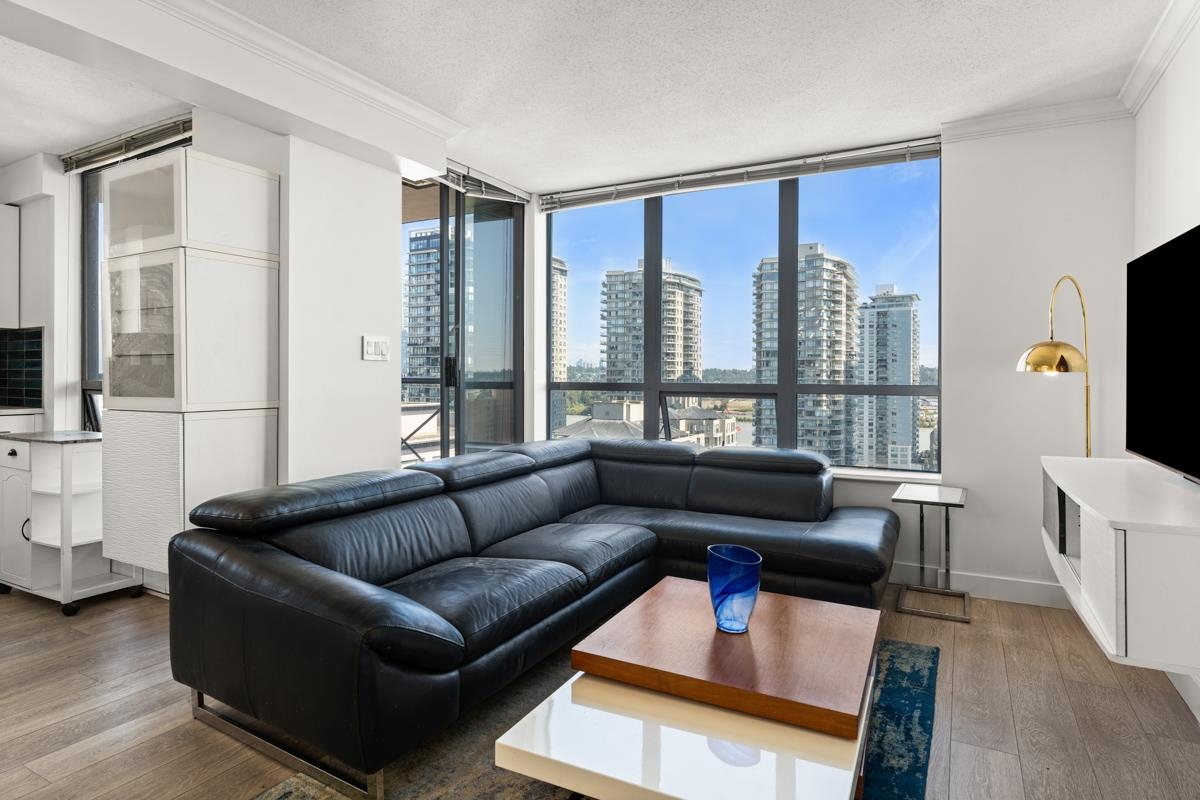 850 Royal Avenue #1801, New Westminster, BC V3M 1A5