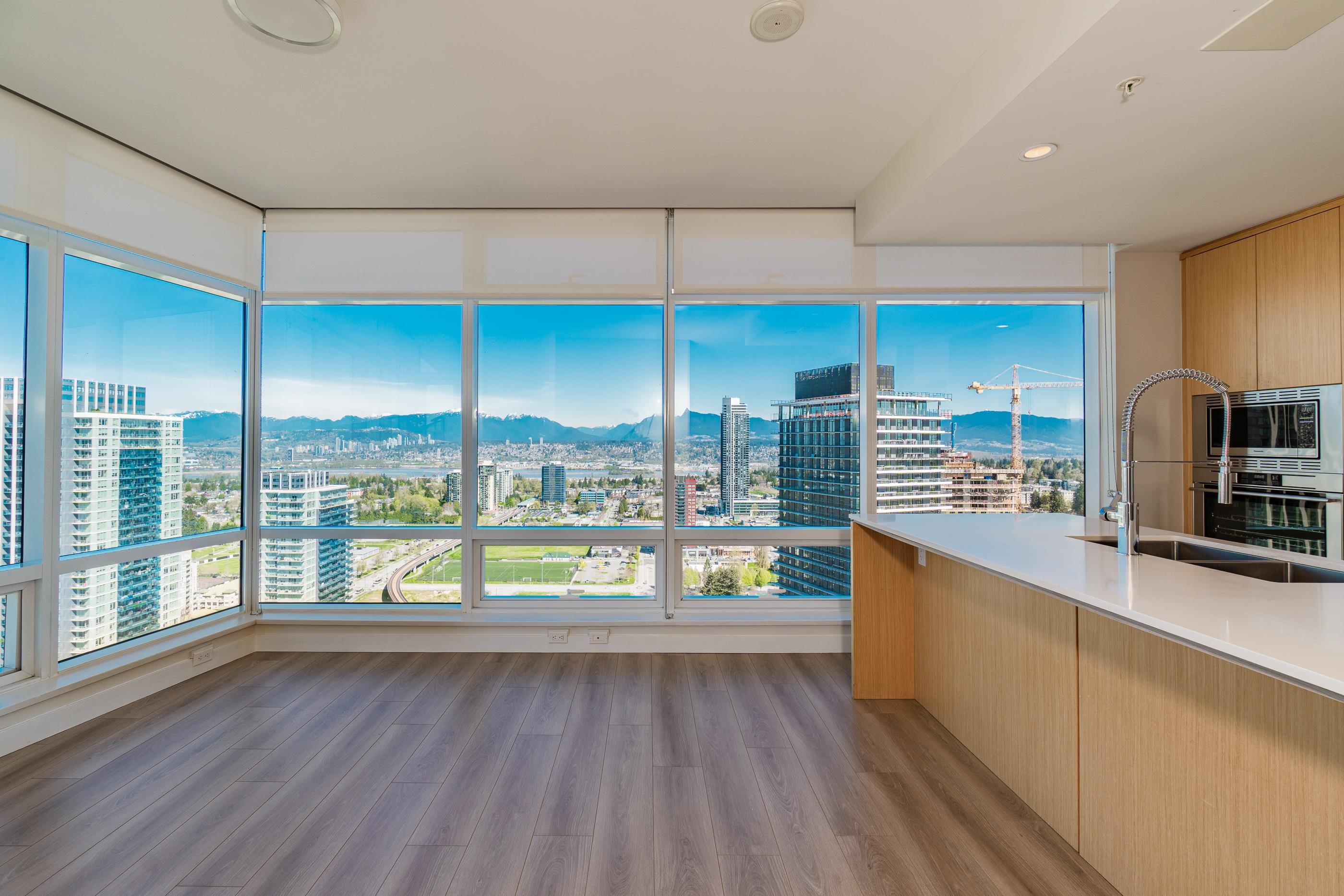 13495 Central Avenue #3310, Surrey, BC V3T 0K2