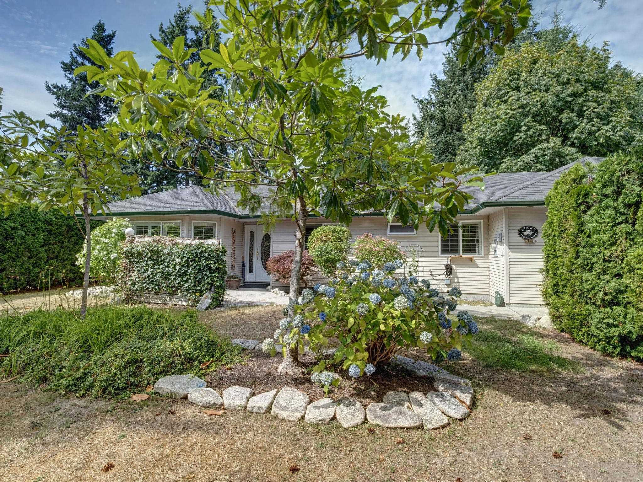 5629 Curtis Place, Sechelt, BC V7Z 0R9