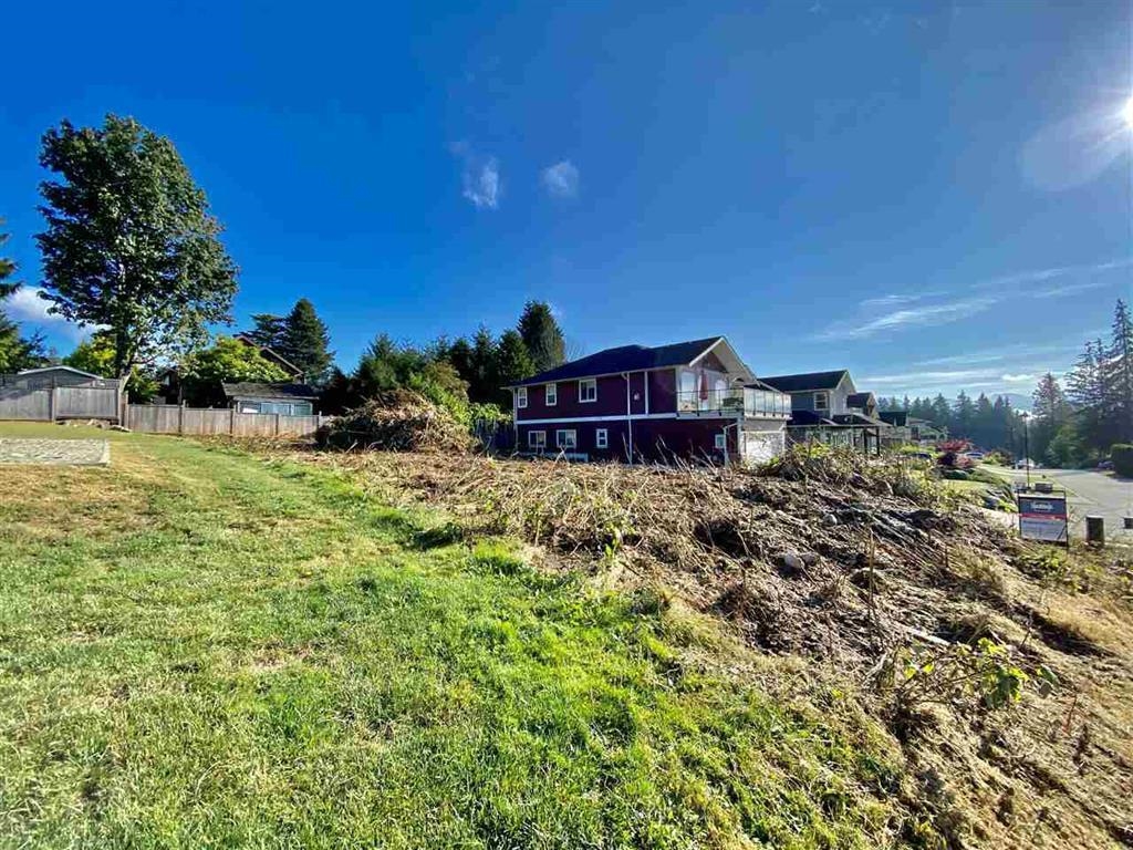 Steinbrunner Road, Gibsons, BC V0N 1V8