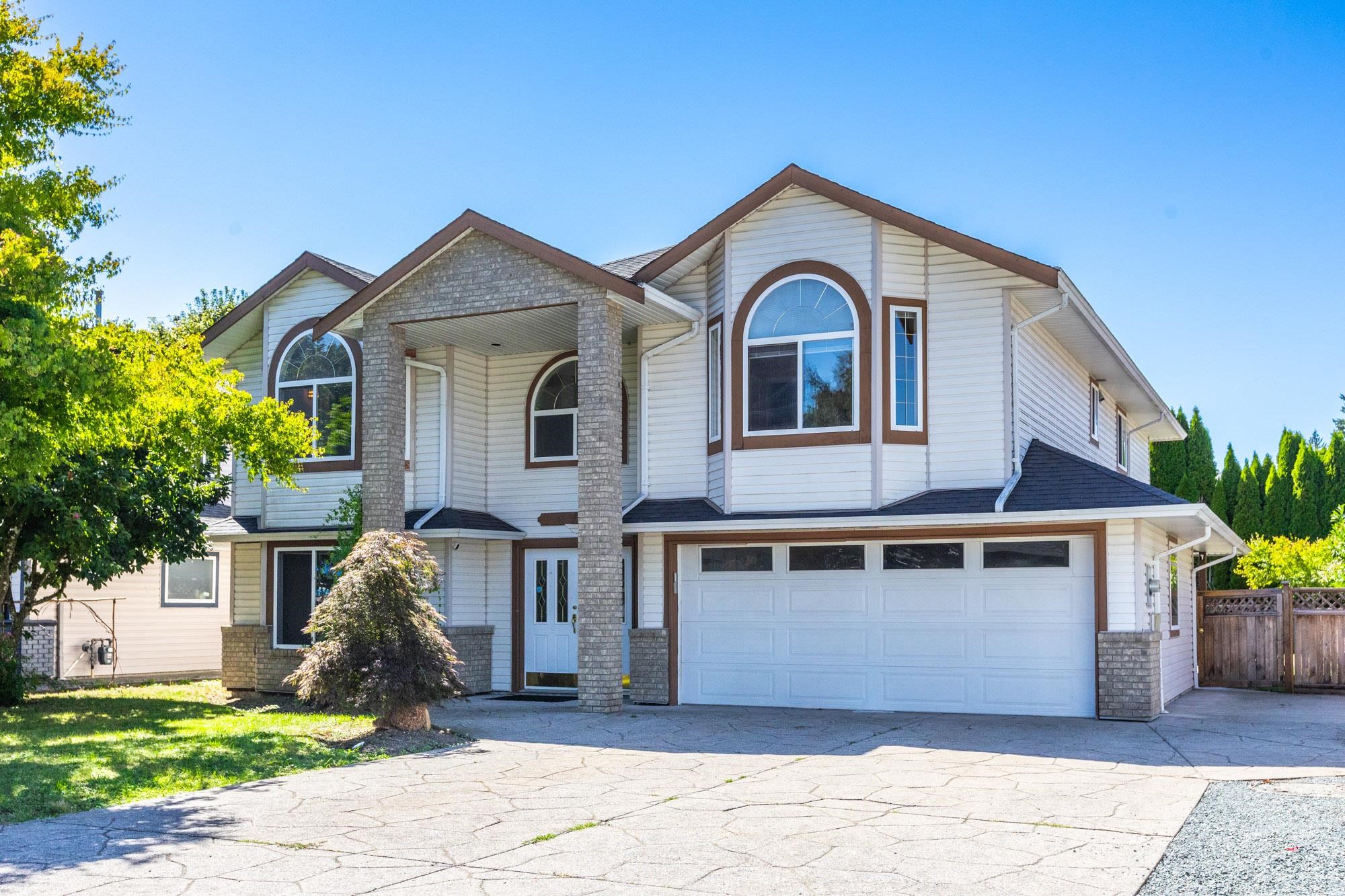 227b Street, Maple Ridge, BC V2X 2Z4