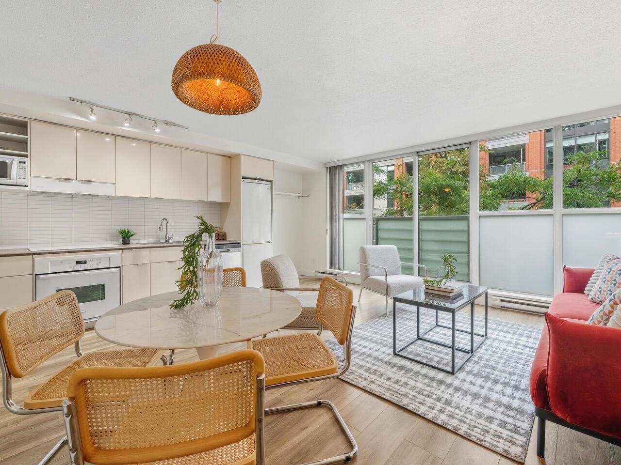168 Powell Street #209, Vancouver, BC V6A 0B2