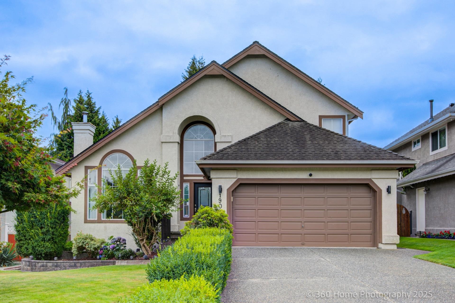 63b Avenue, Surrey, BC V3S 8G5