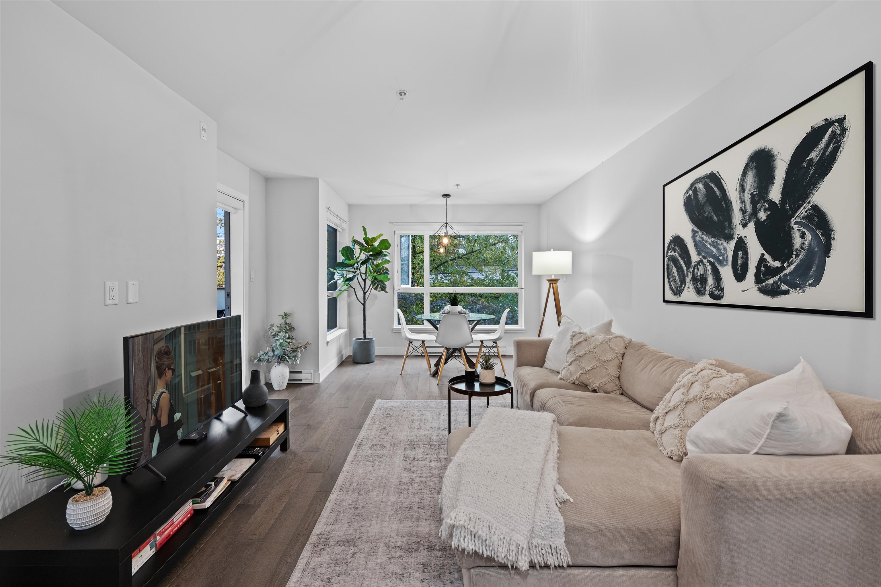 3456 Commercial Street #208, Vancouver, BC V5N 4E9