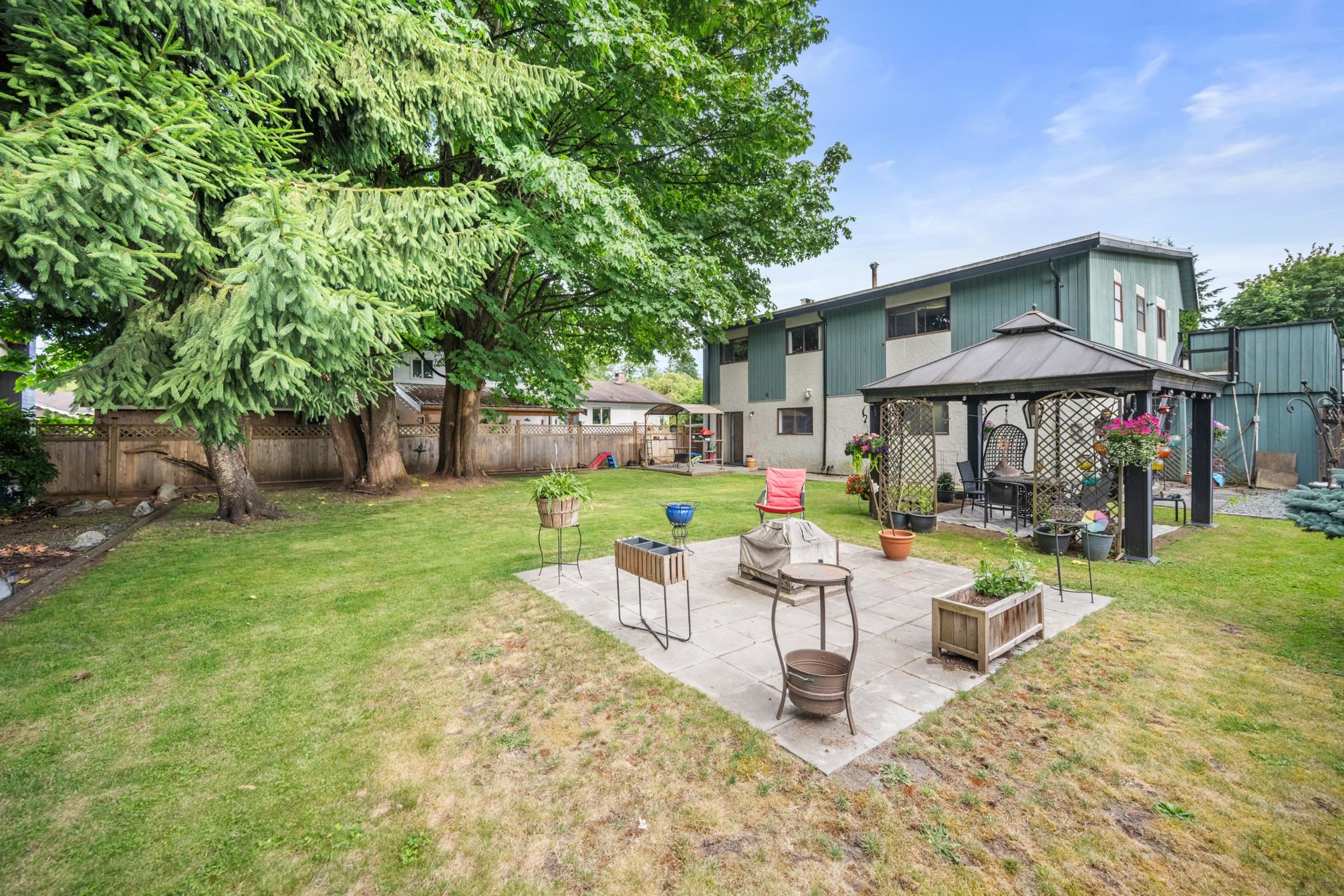 22101 Canuck Crescent, Maple Ridge, BC V2X 4G1