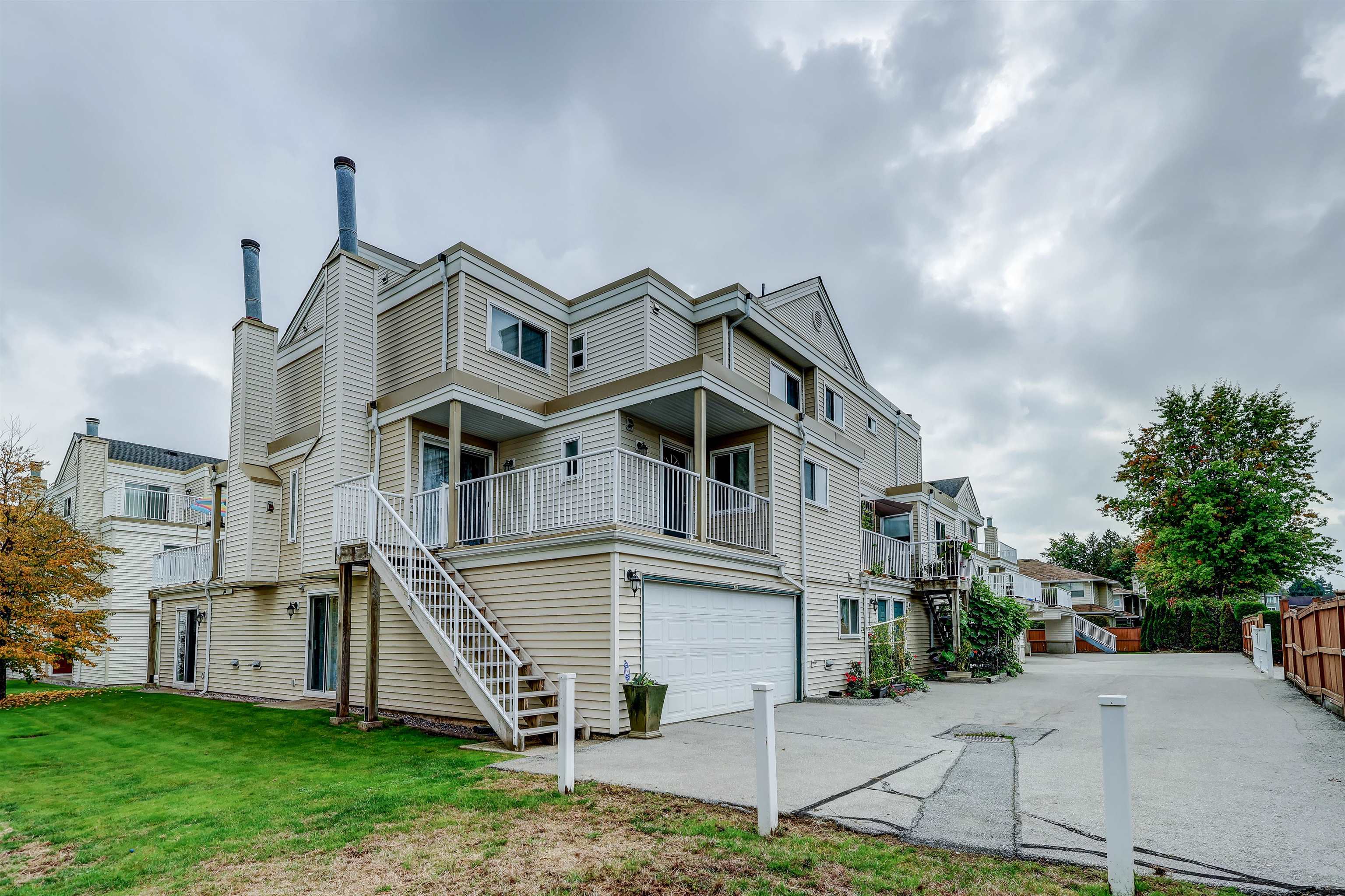 10077 156 Street #200, Surrey, BC V3R 4L6