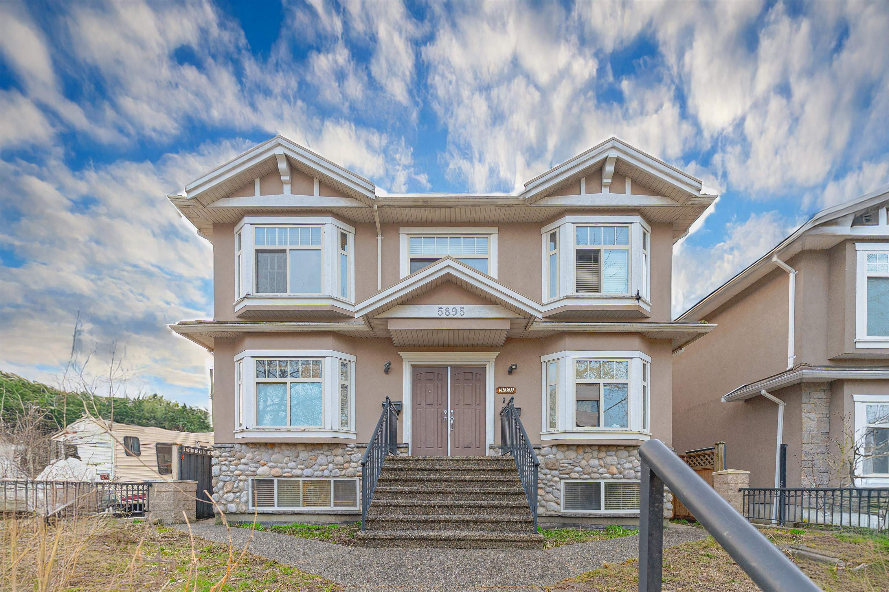 5895 Prince Albert Street, Vancouver, BC V5W 3E1