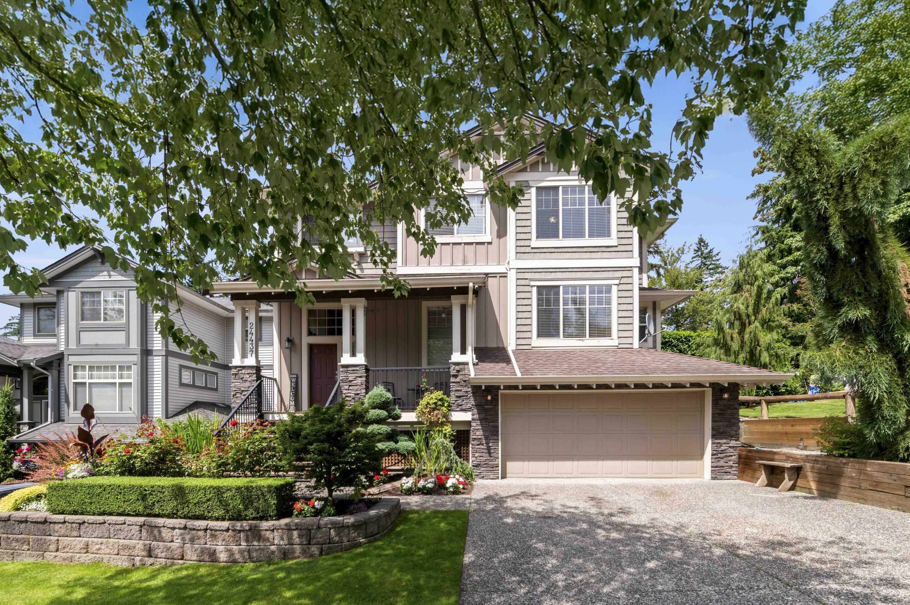 24437 Mcclure Drive, Maple Ridge, BC V2W 2E9