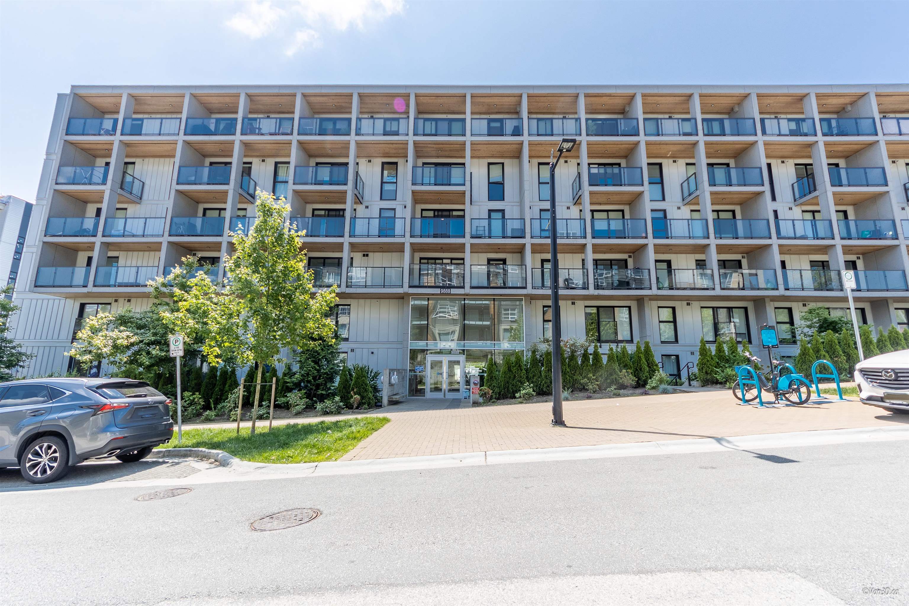 9888 University Crescent #305, Burnaby, BC V5A 0G4