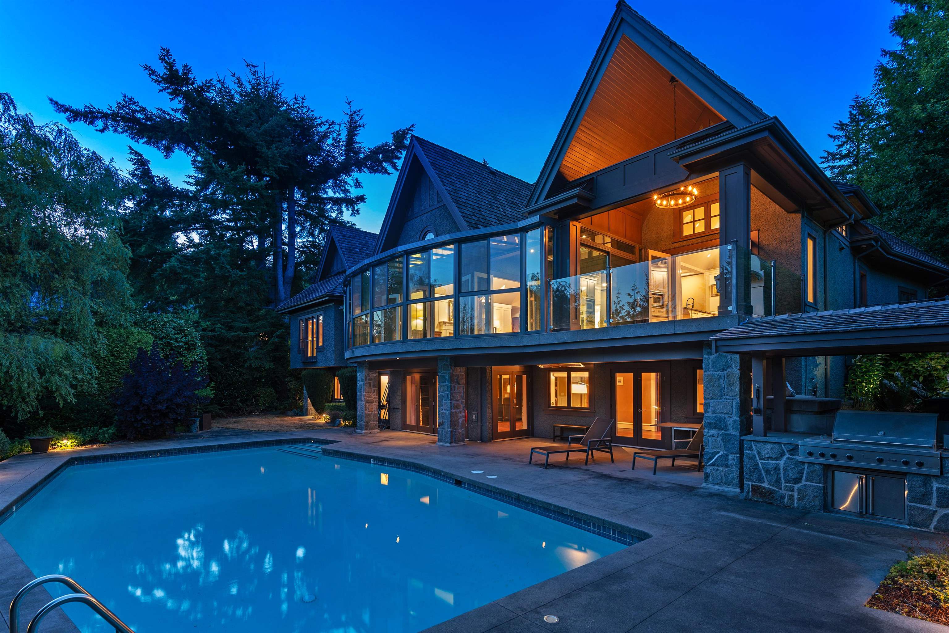 920 King Georges Way, West Vancouver, BC V7S 1S5