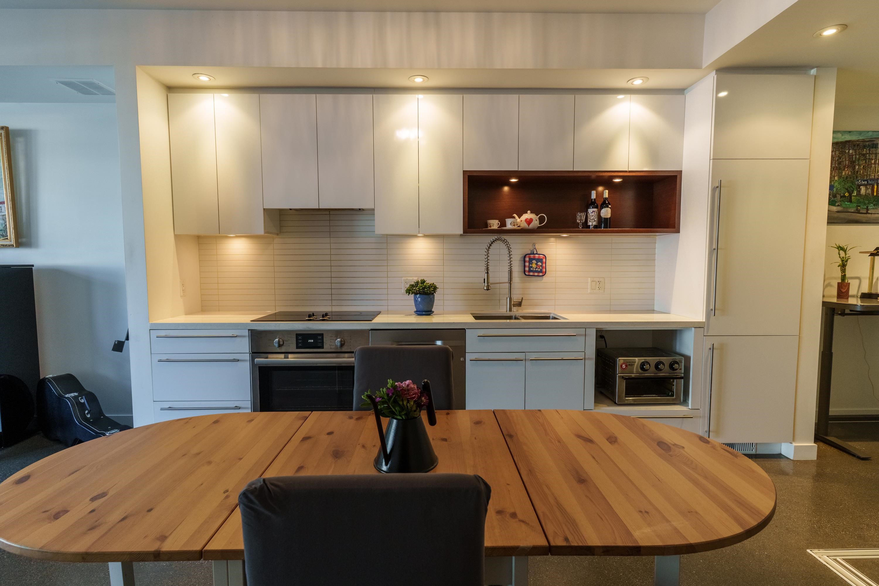 260 East 2nd Avenue, Vancouver, BC V5T 1B7