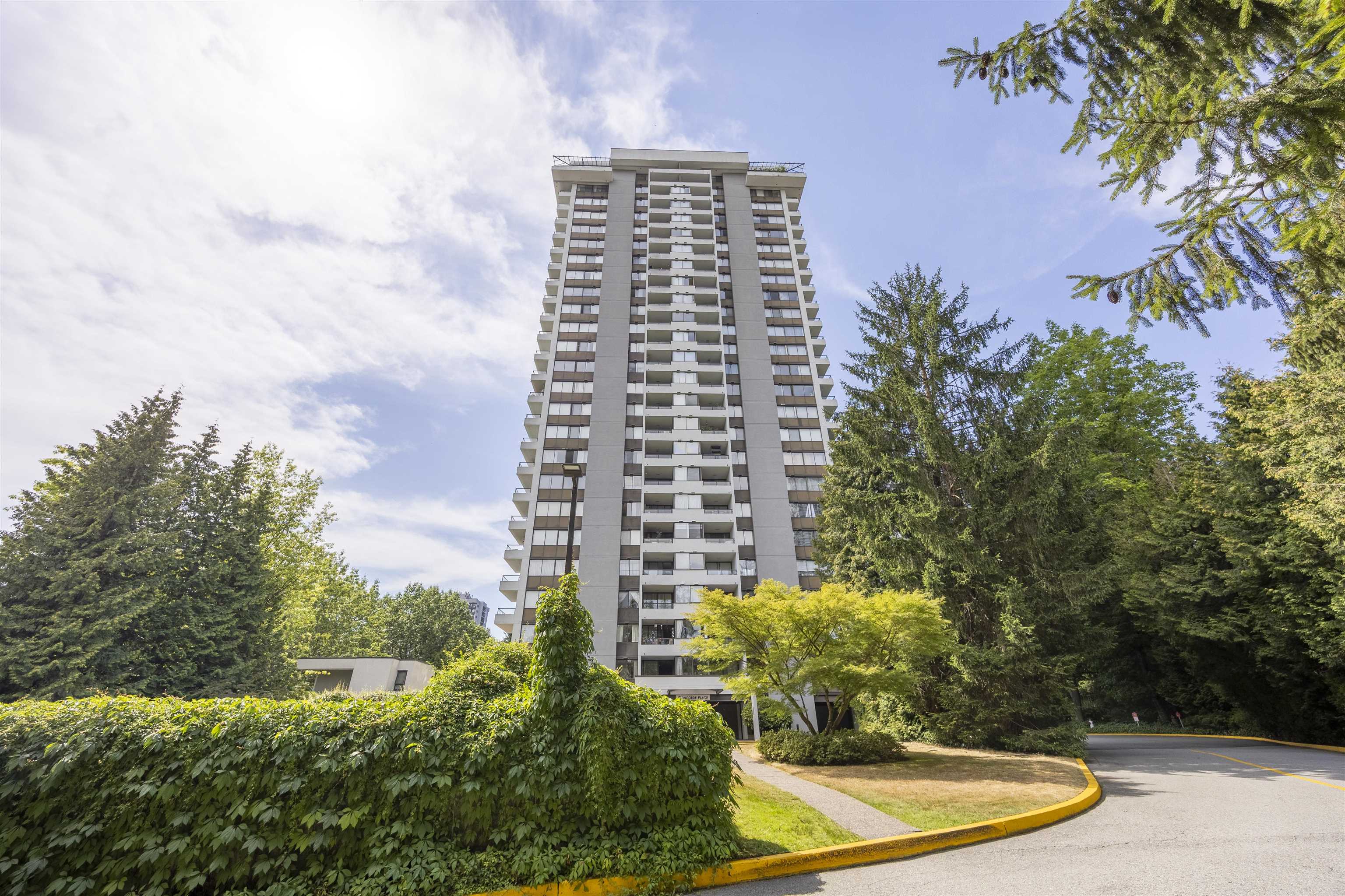 9521 Cardston Court #203, Burnaby, BC V3N 4R8