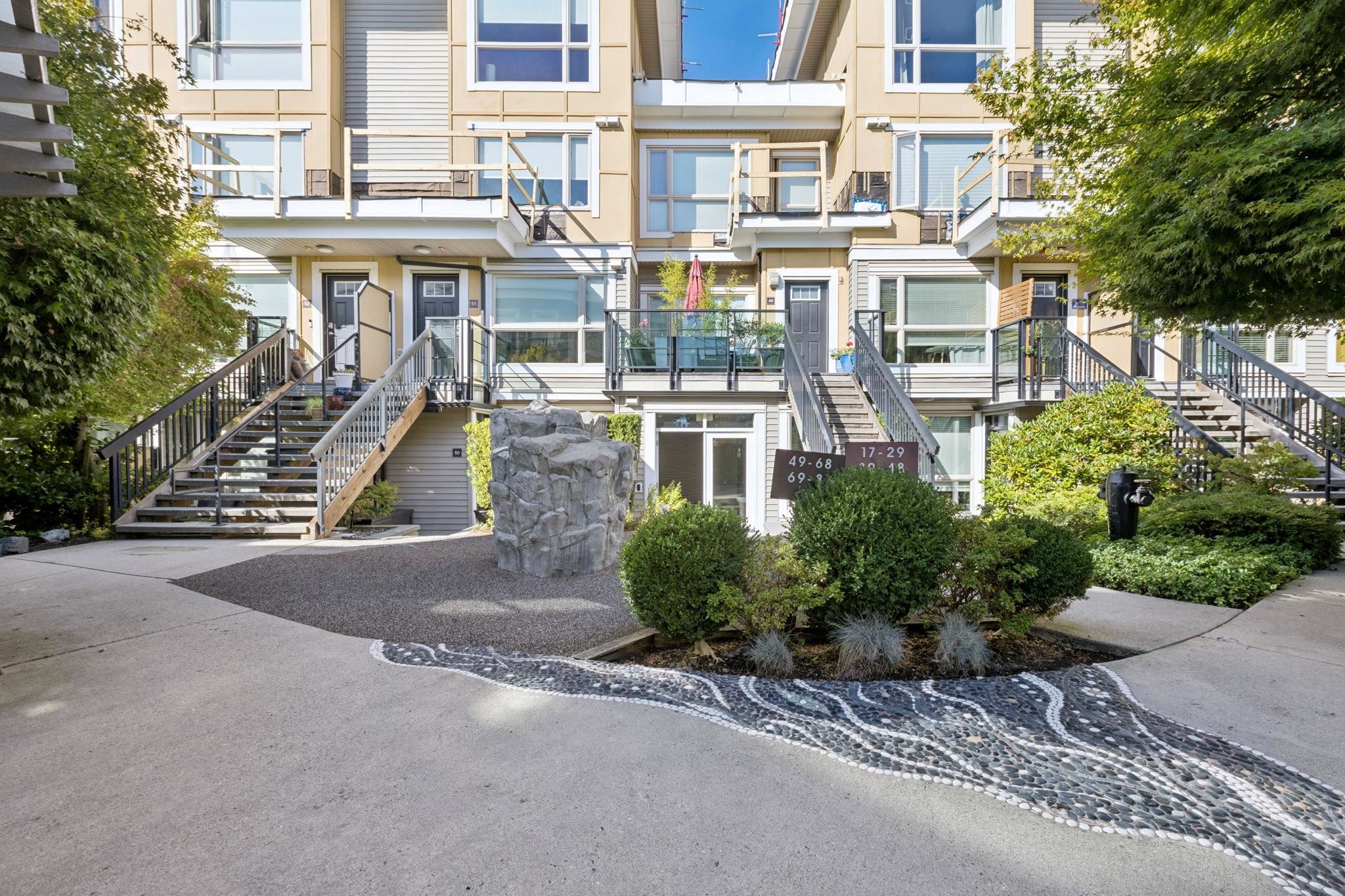 728 14th Street West #22, North Vancouver, BC V7M 0A8