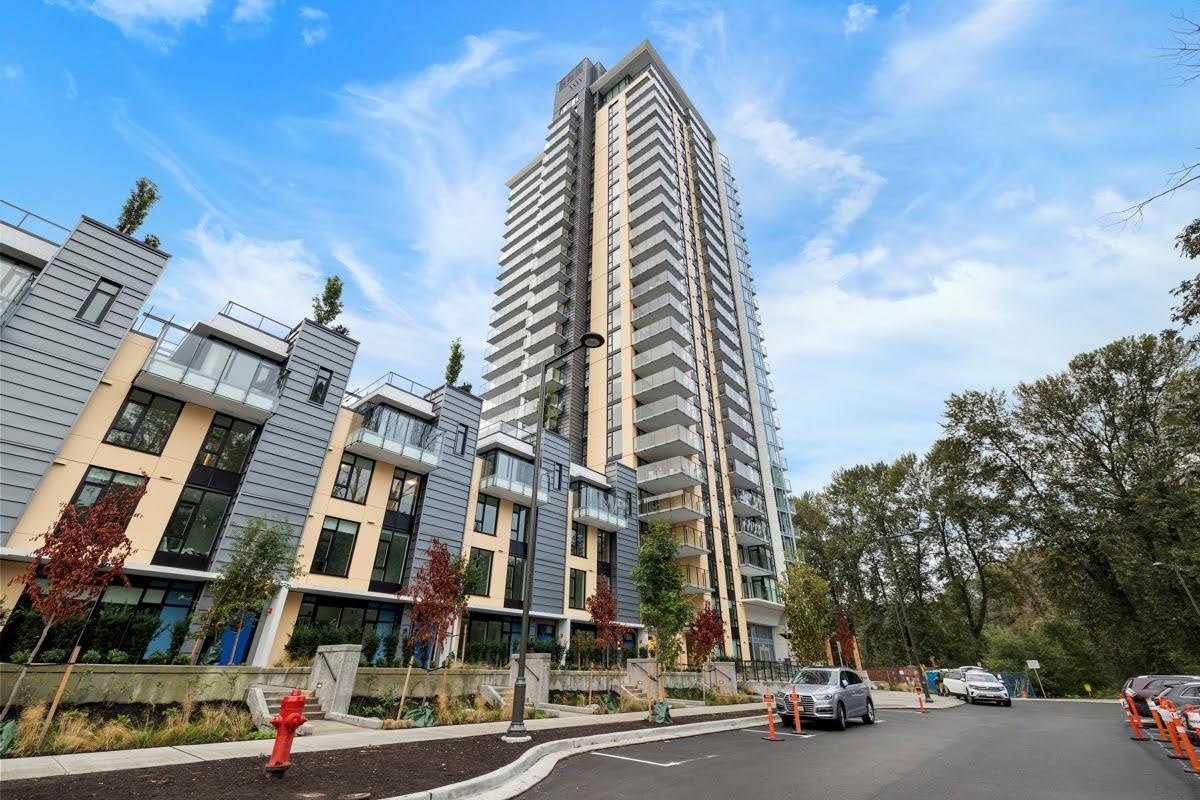 1401 Hunter St #2003, North Vancouver, BC V7J 0E2