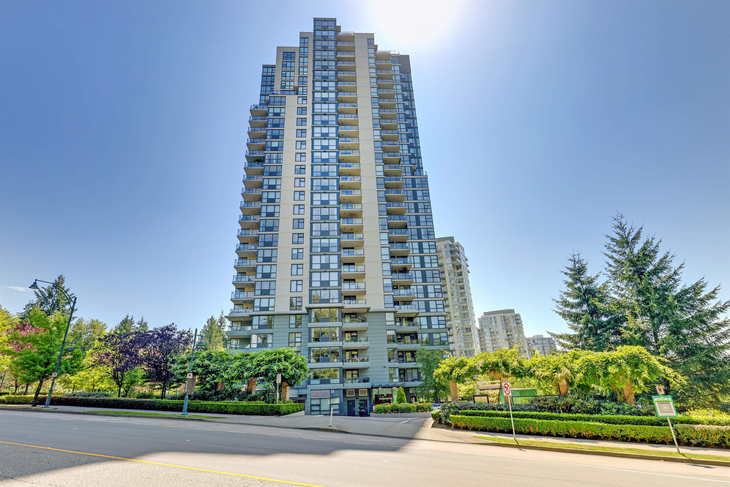 288 Ungless Way #104, Port Moody, BC V3H 0C9