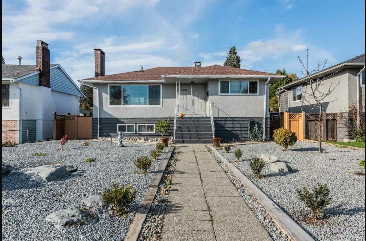 11th Avenue, Burnaby, BC V3N 2P5
