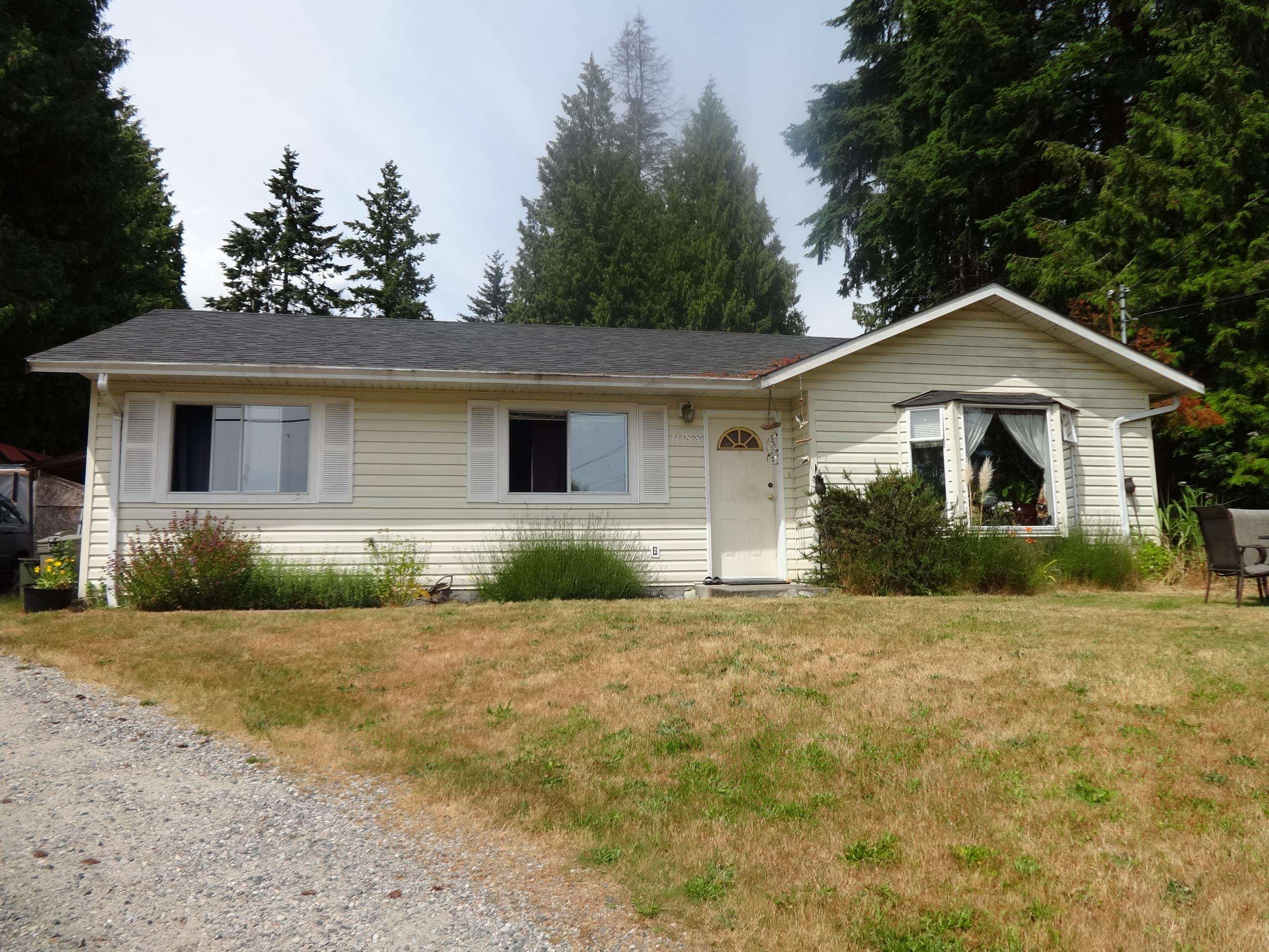 1088 Sunnyside Road, Gibsons, BC V0N 1V3