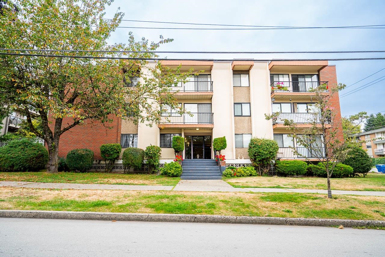 505 Ninth Street #306, New Westminster, BC V3M 3W6