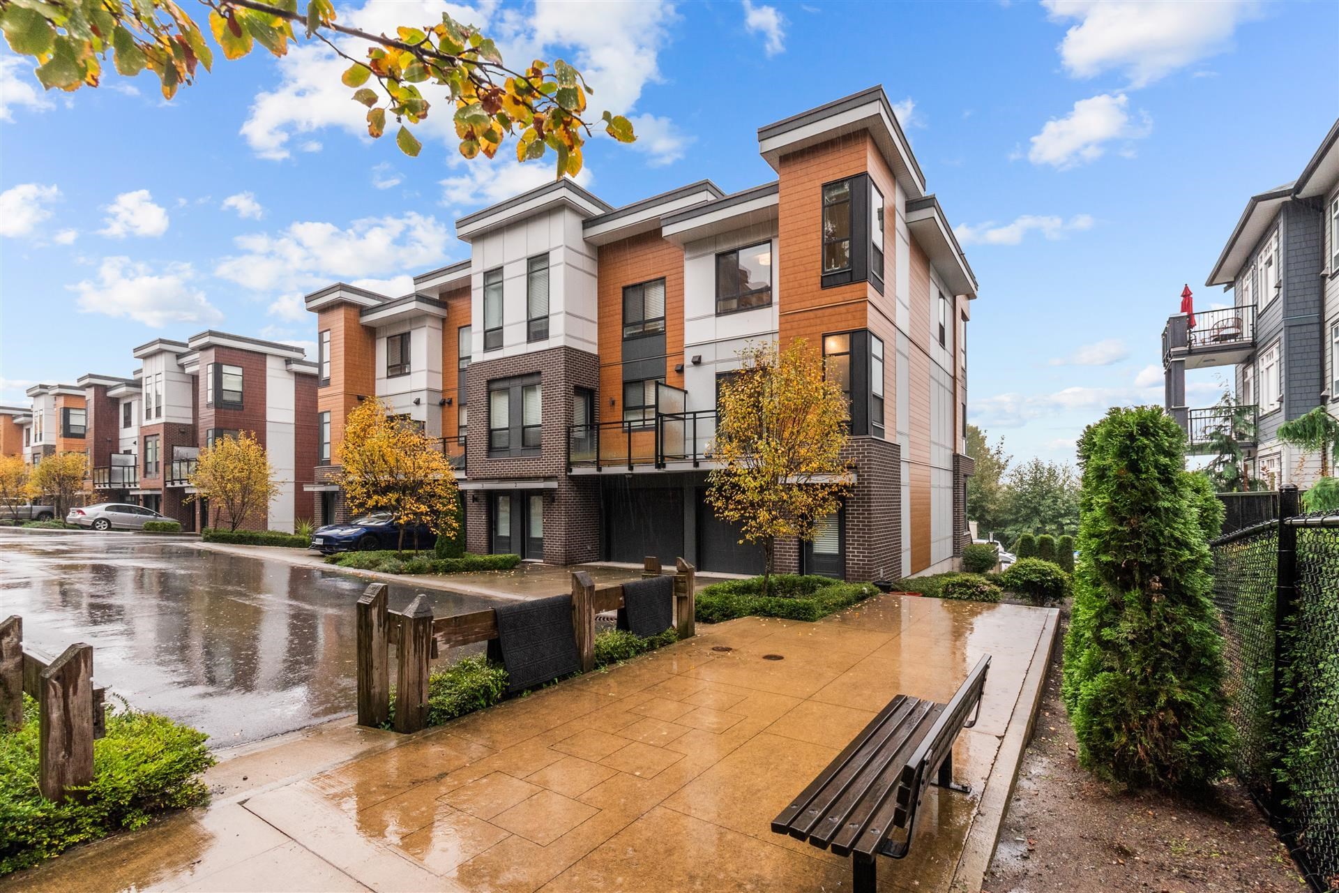 20087 68 Avenue #1, Langley, BC V2Y 0Y4