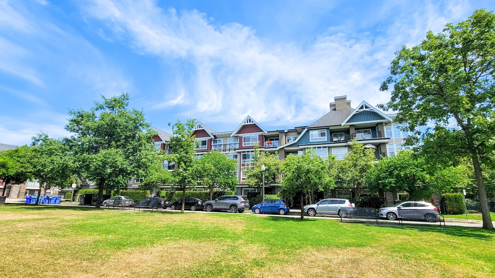 7088 7088 Mont Royal Square #212, Vancouver, BC V5S 4X7