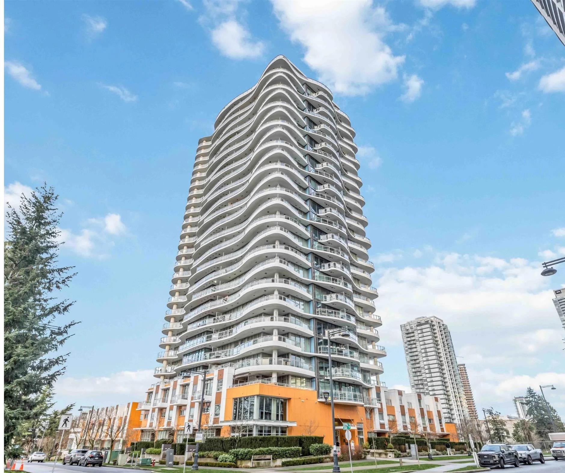 13303 Central Avenue #909, Surrey, BC V3T 0K6