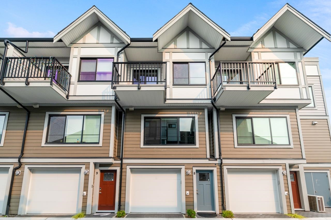 9680 Williams Rd #8, Richmond, BC V7A 0B3